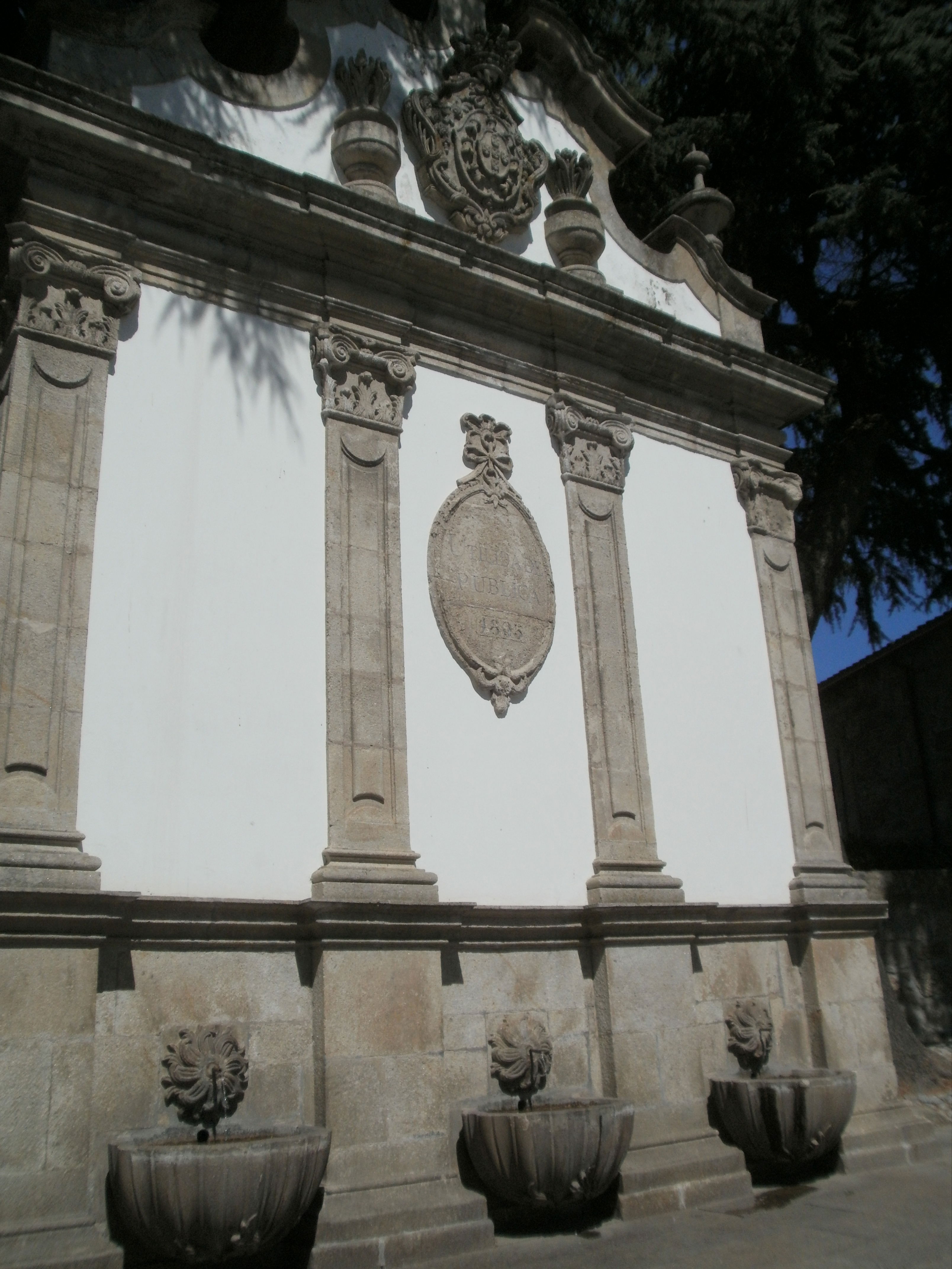 Fonte das 3 Bicas - Fuente de los tres caños, por 2 pekes viajeros 