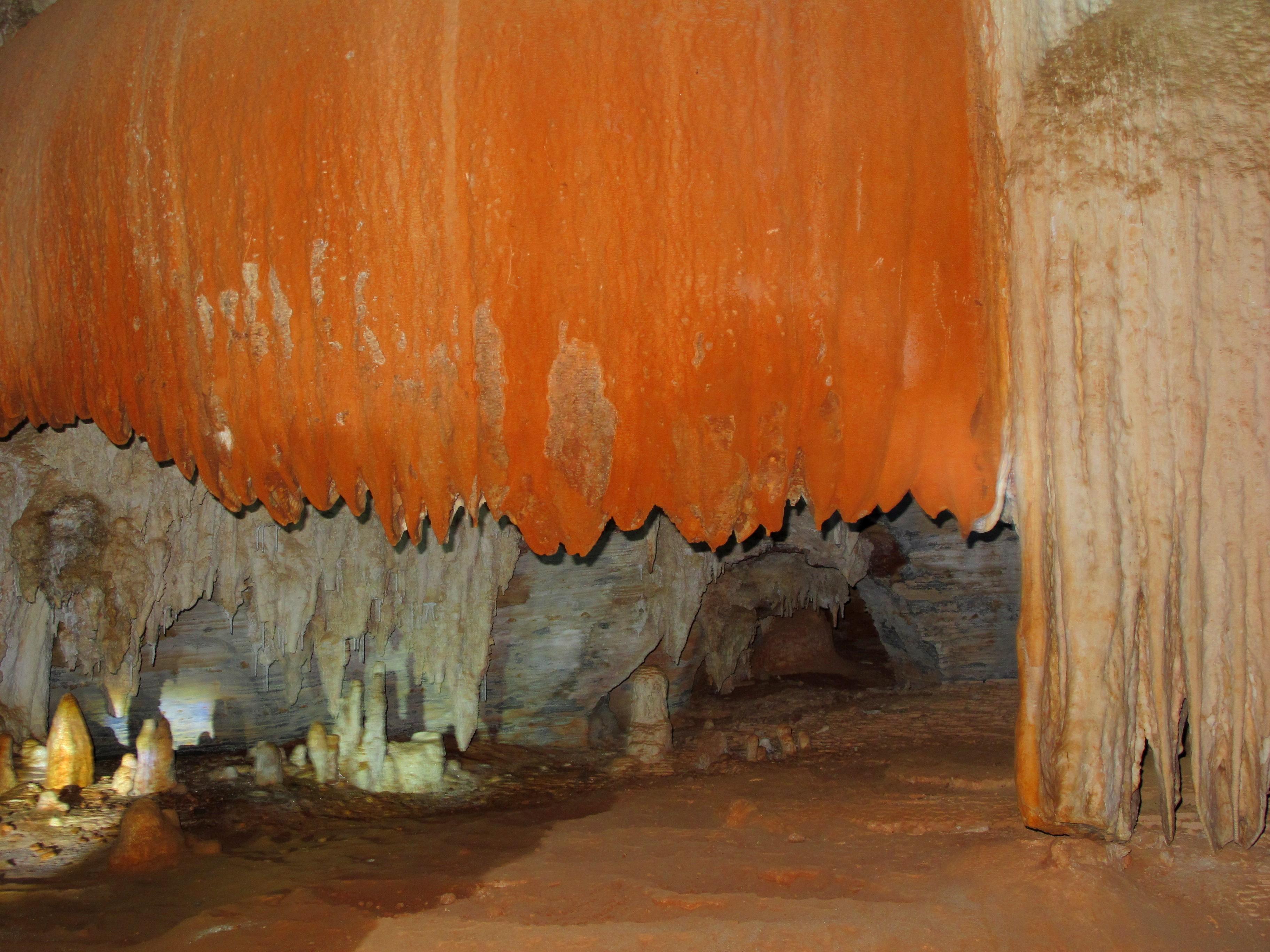 Cueva Lapa Dulce, por Cleide Isabel