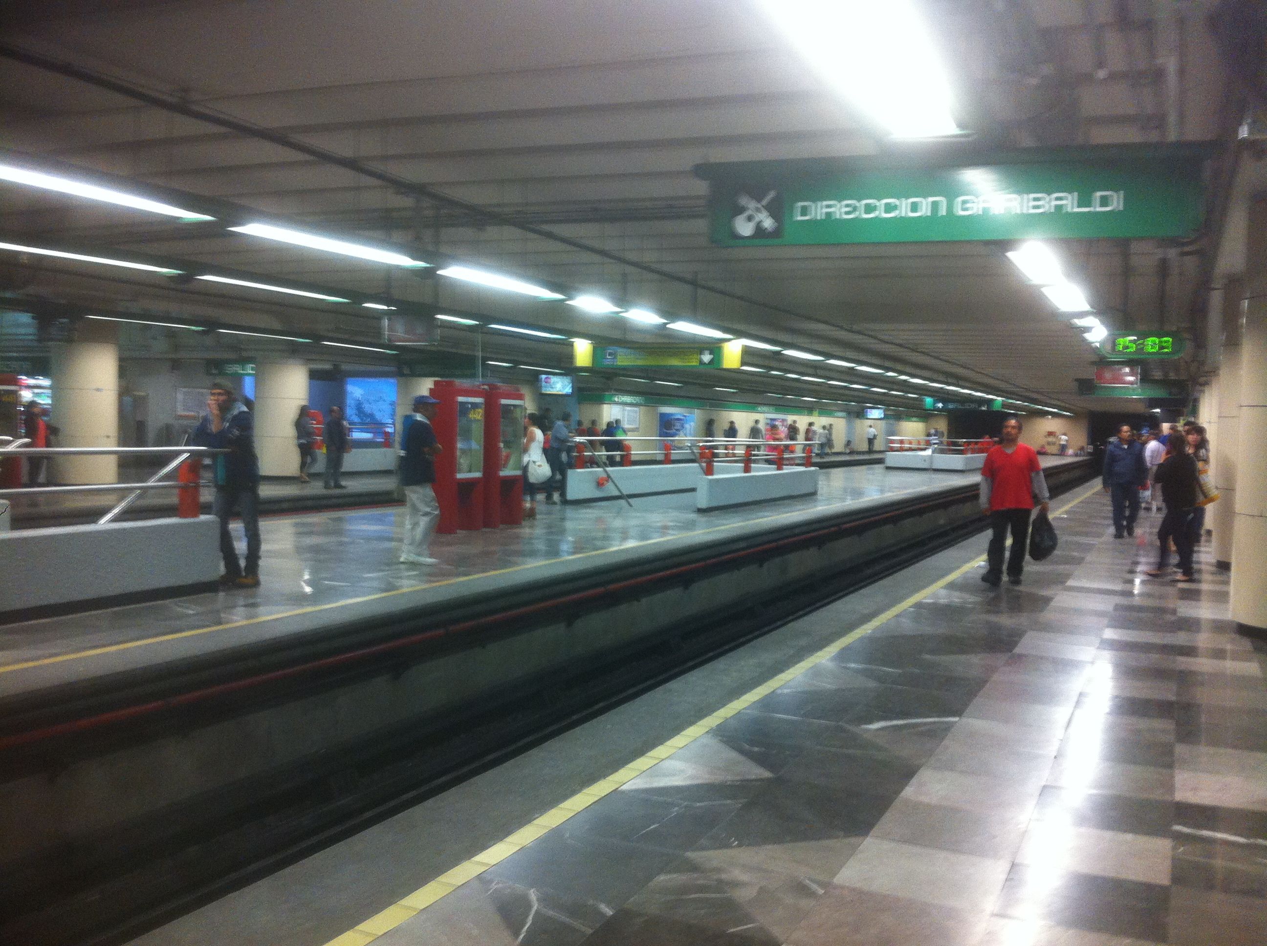 Estación Chabacano, por Jorge AC