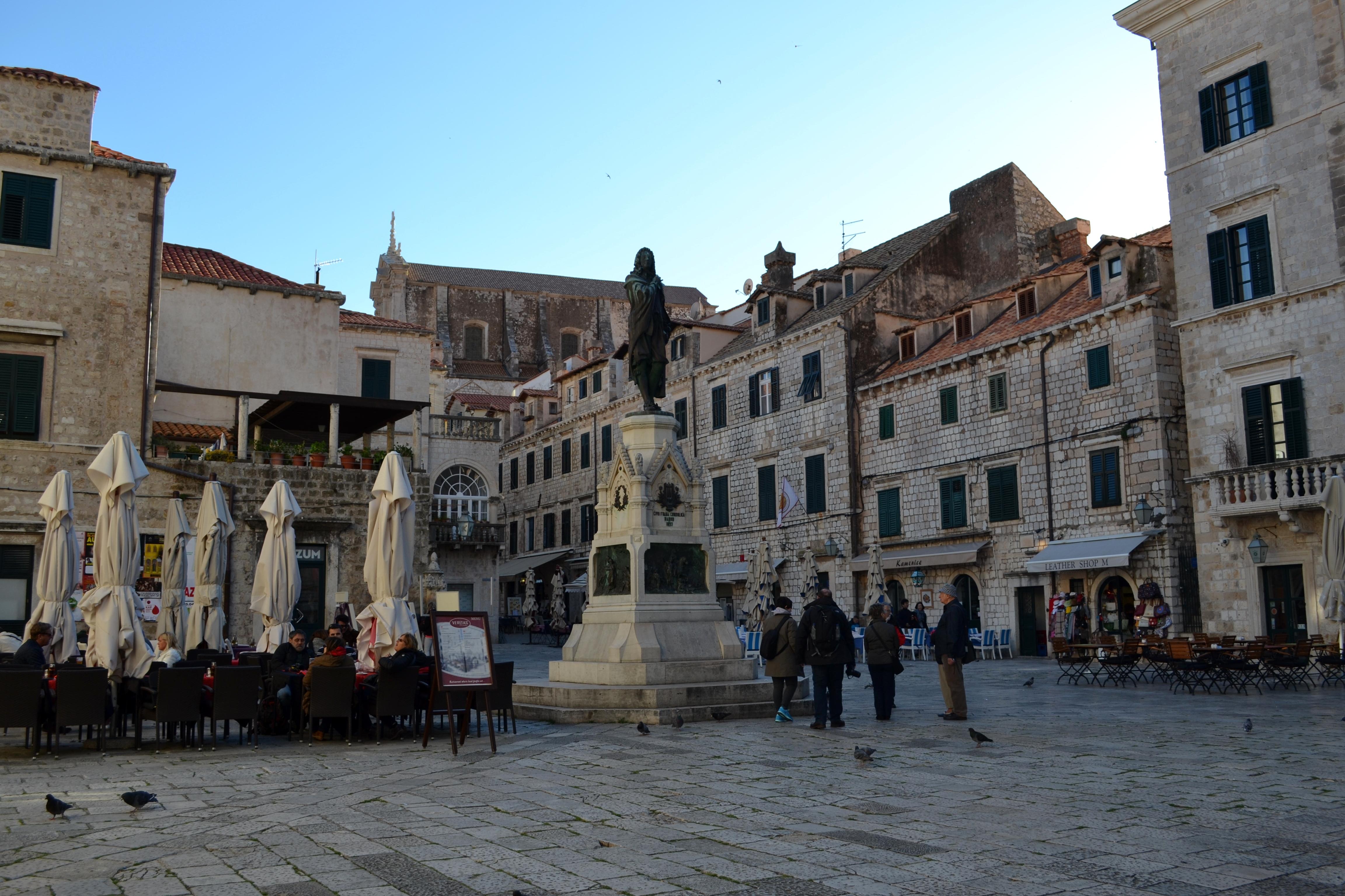 Plaza Gundulic, por Simonetta Di Zanutto