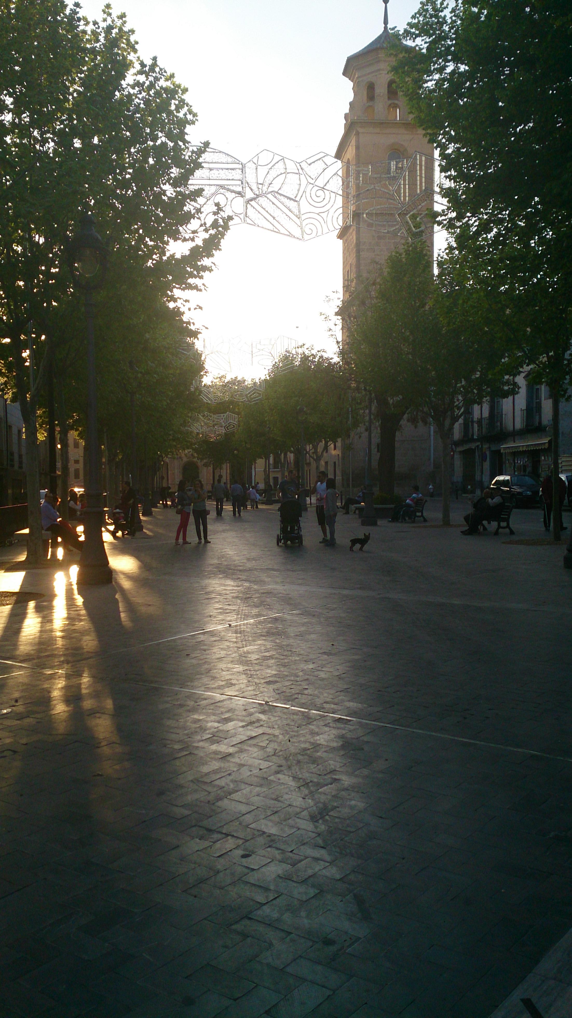 Paseo de Caravaca de la Cruz, por Marie & Matt