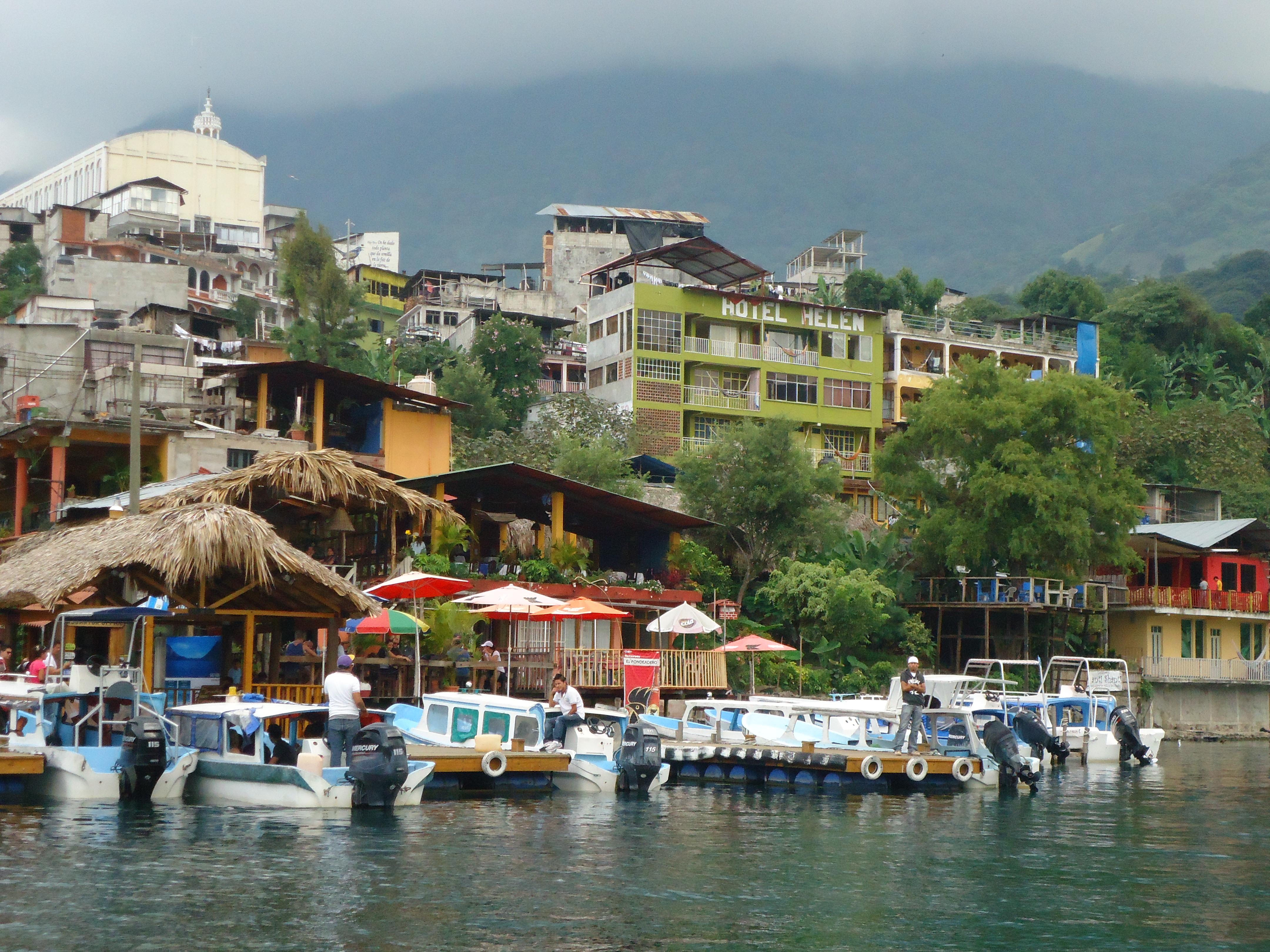 Puerto San Pedro la Laguna, por César - Mochilero
