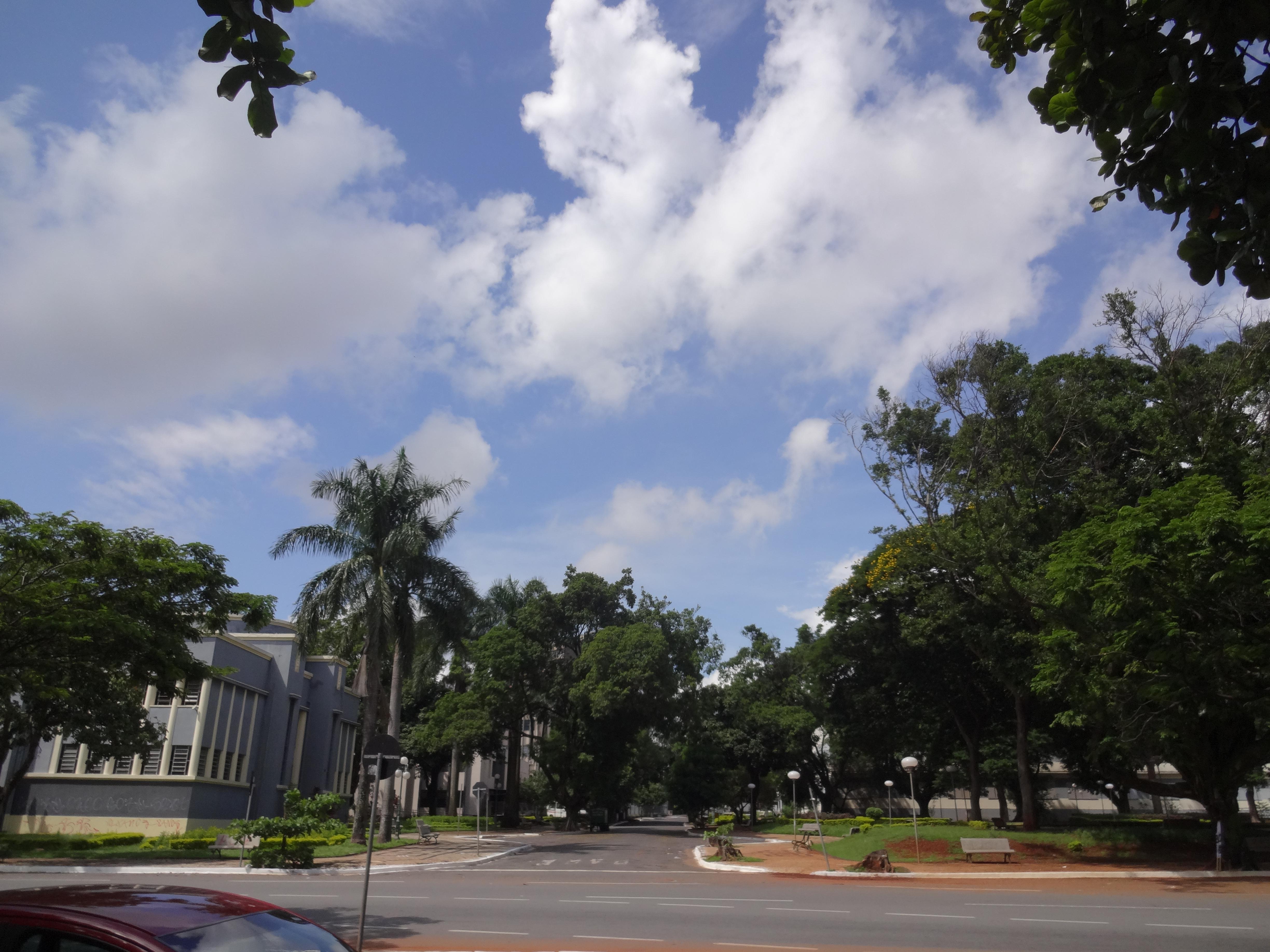 Plaza Cívica, por Descortinando horizontes
