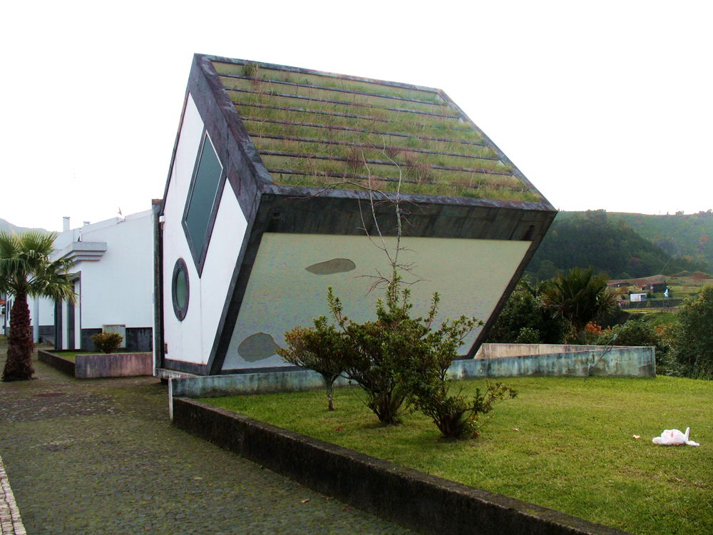 La casa al revés (Caldeiras), por miguel a. cartagena
