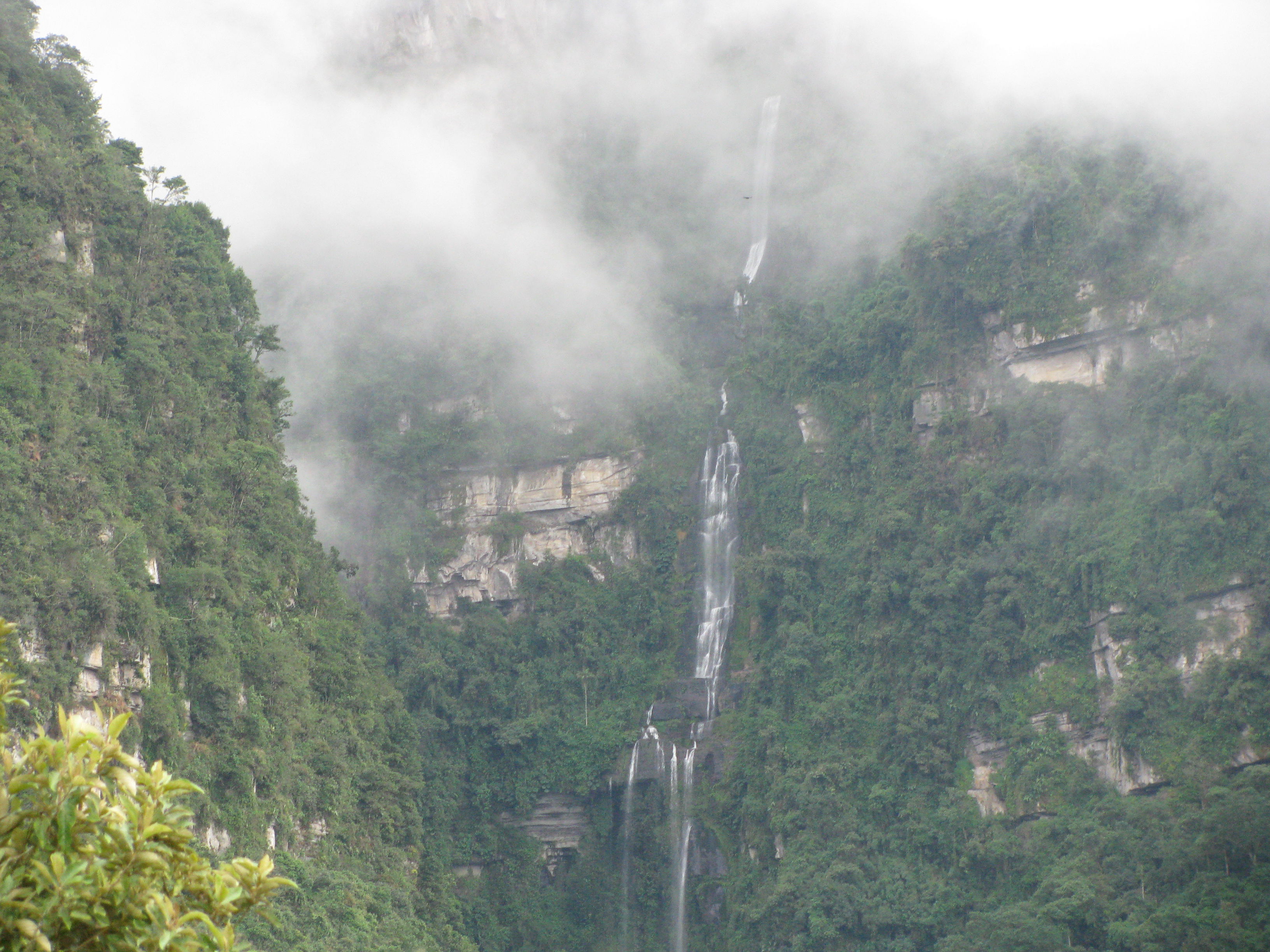 Cascada maíz pelao Choachí, por Nestor Otero