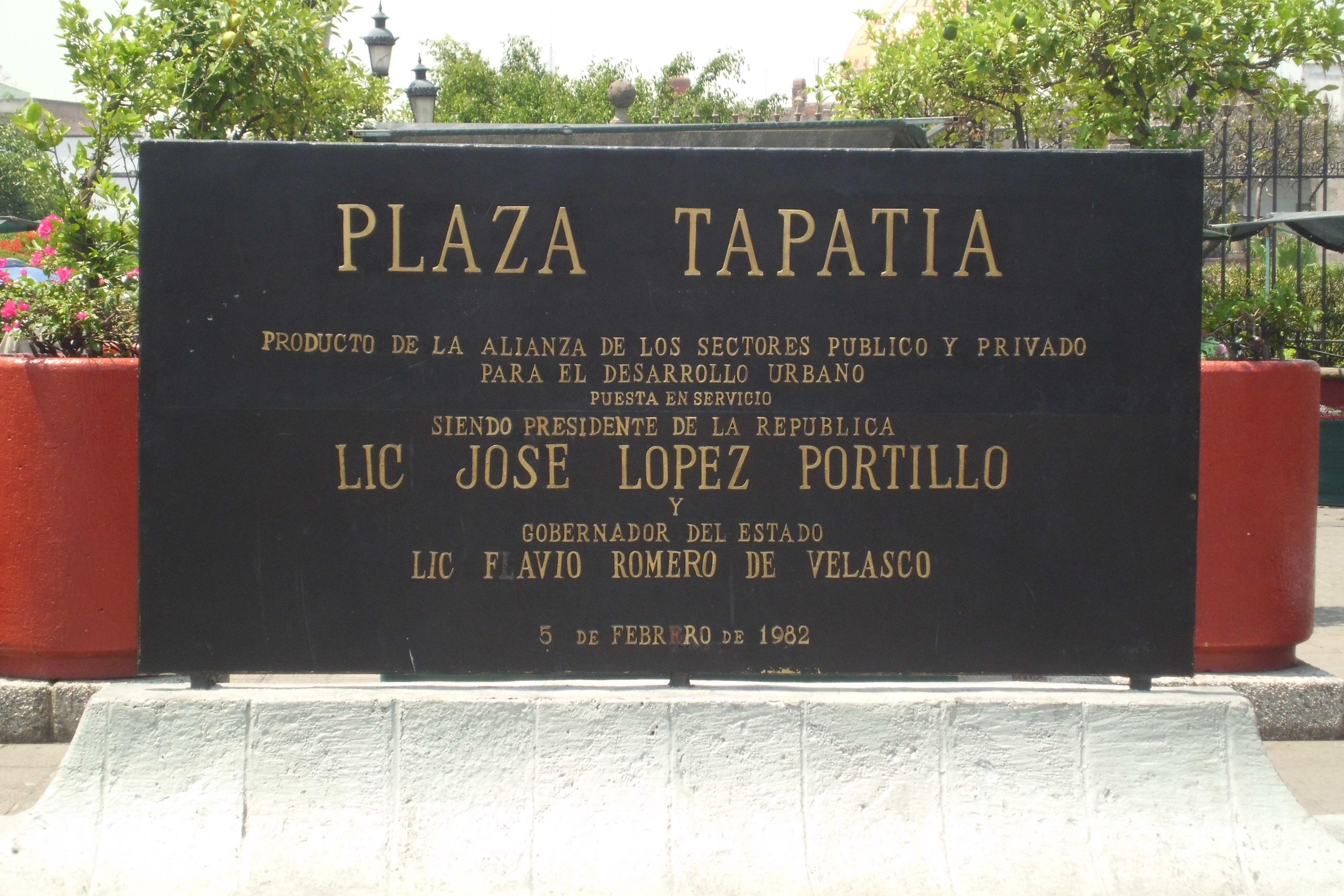 Plaza Tapatía, por Pita Hernandez