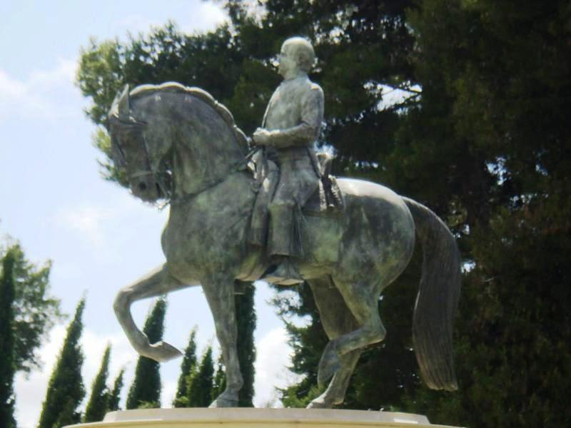 Monumento a Álvaro Domecq, por El Viajero