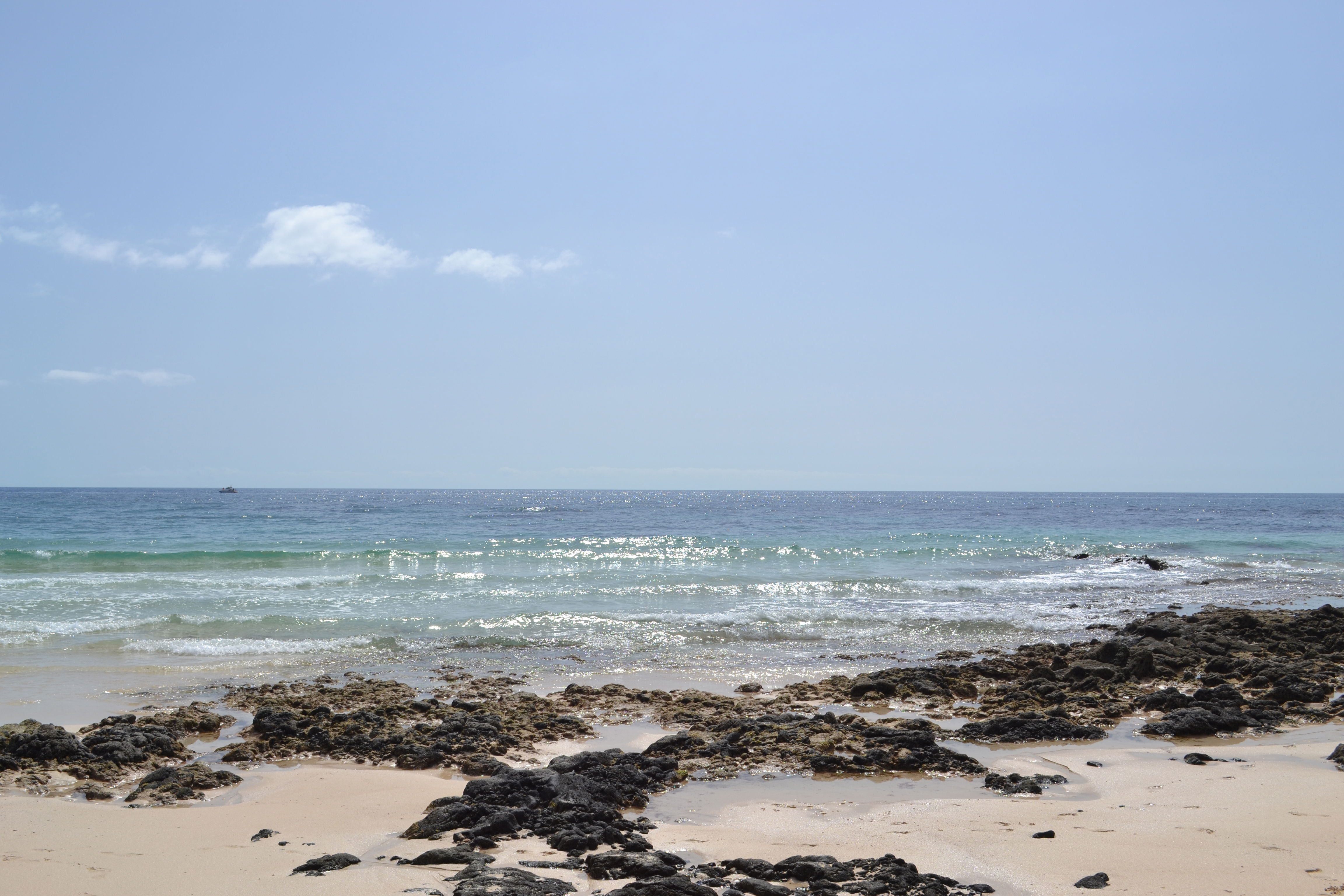 Playa de Los Matos, Corralejo, España, por Simone Rossi