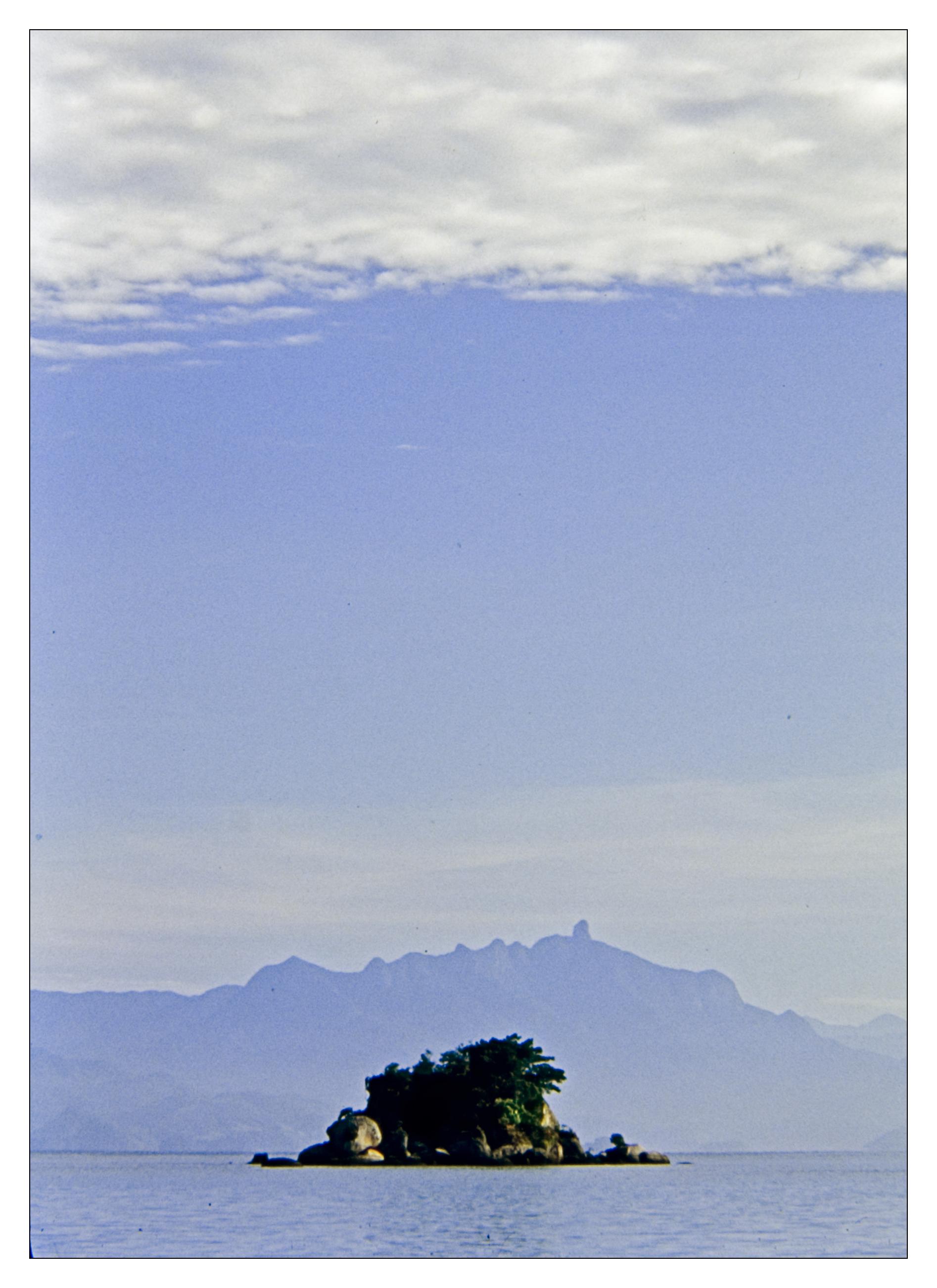 Islas Botinas, por Ricardo Migliorini