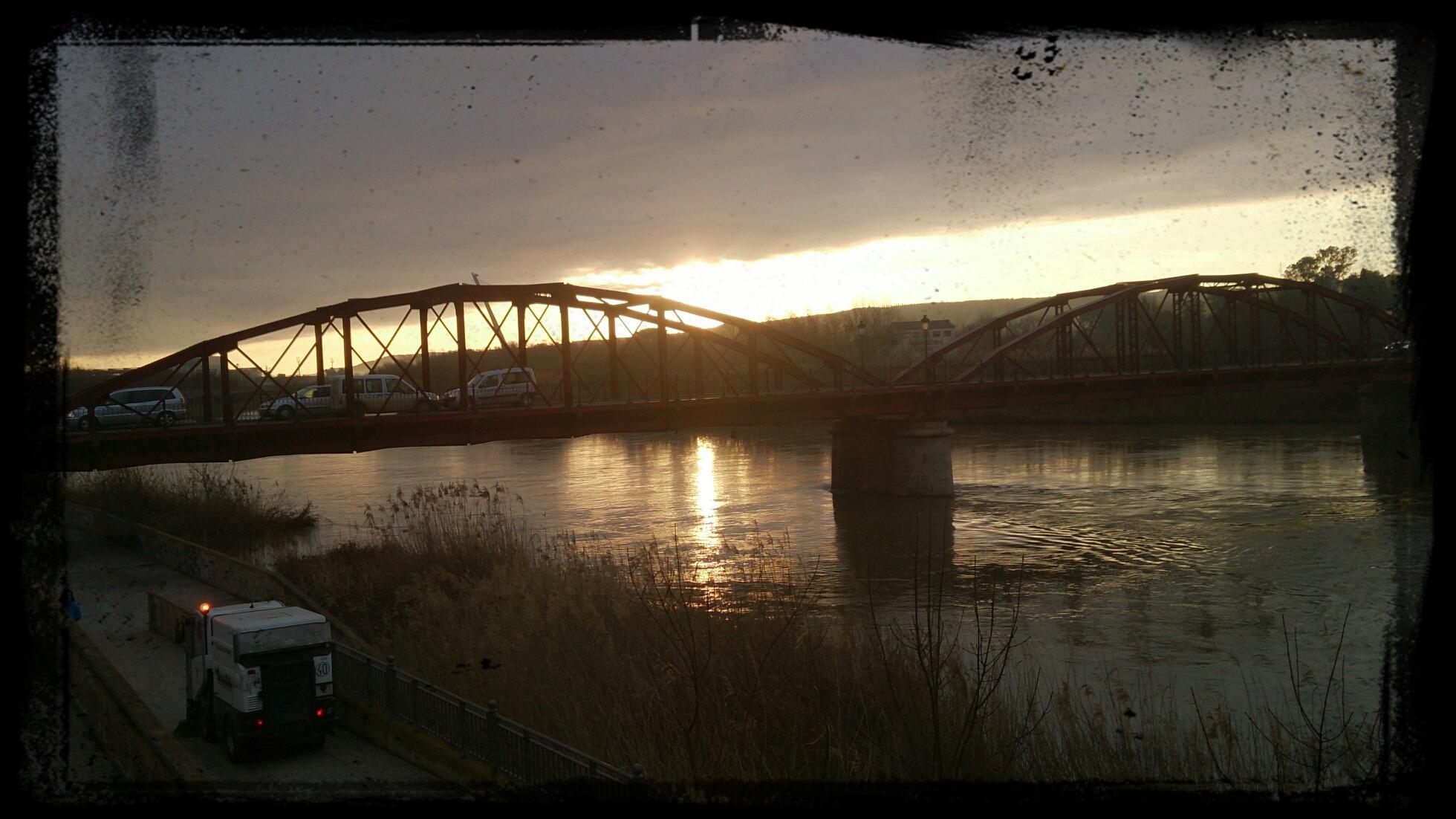 Puente de Hierro, por Gary Paul Lynch Garcia