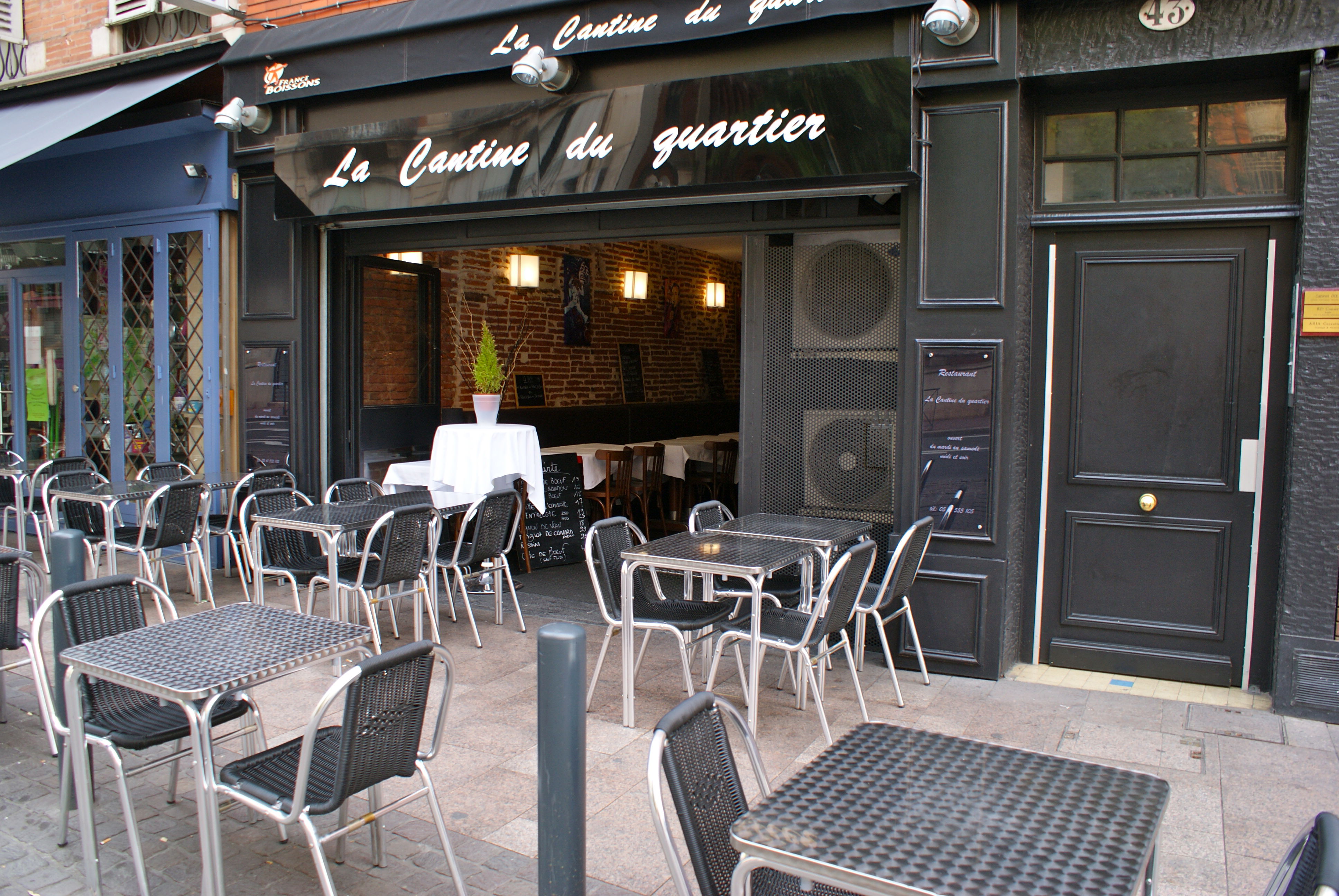 Un porte carte pour la cantine - A points fermés