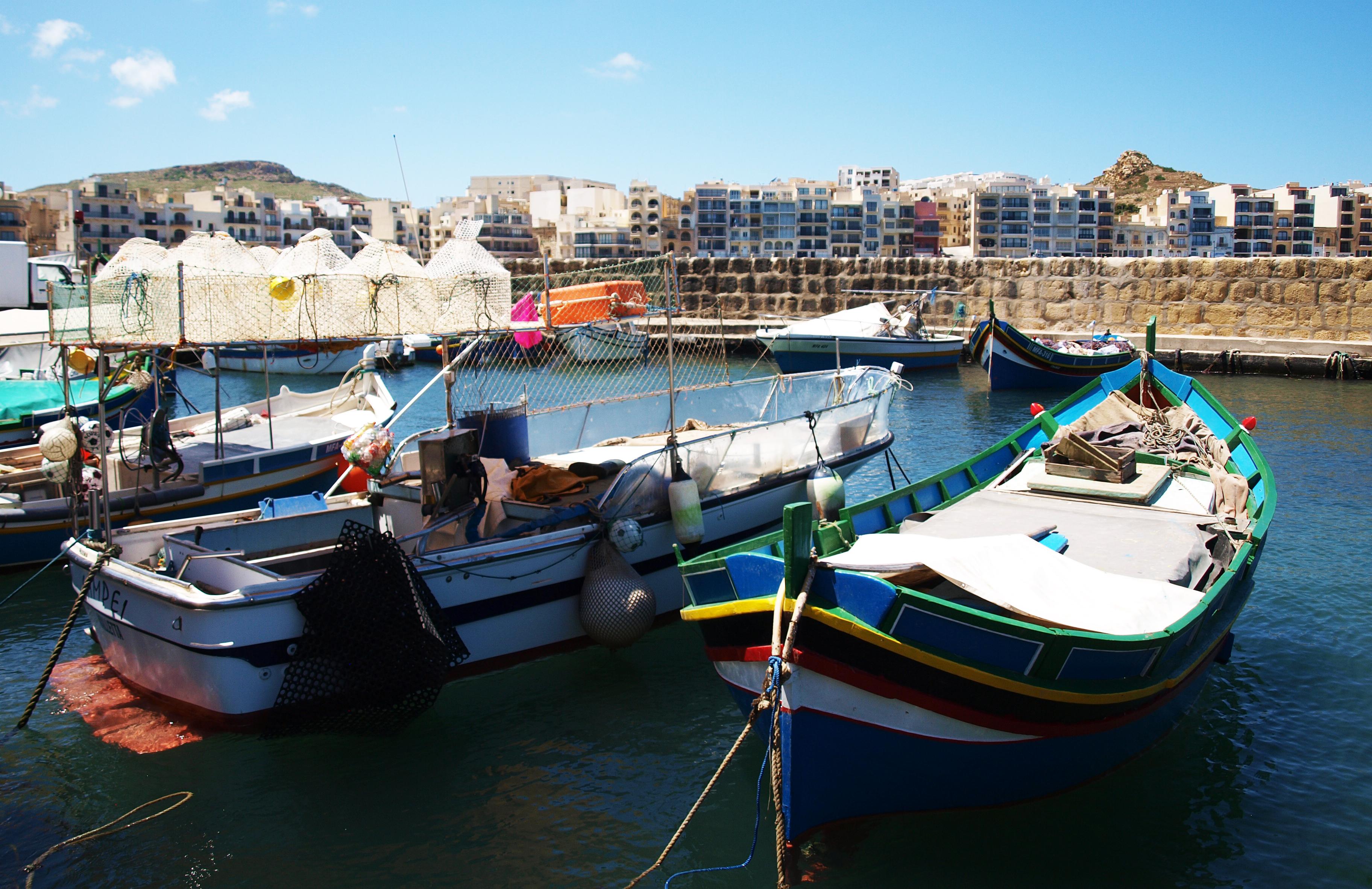 Embarcadero de Marsalforn, por Cristina E Lozano