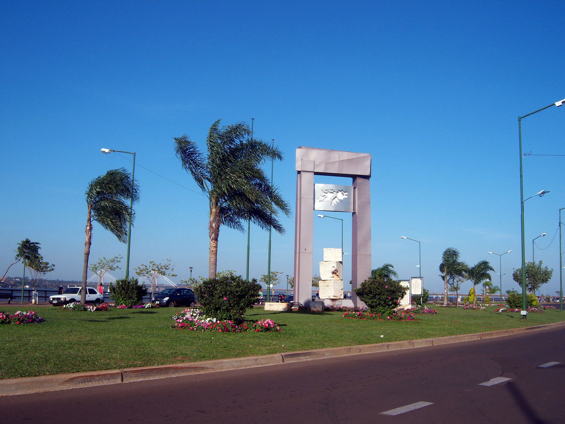 MONUMENTO a los CAIDOS en MALVINAS, por Marta Pilar
