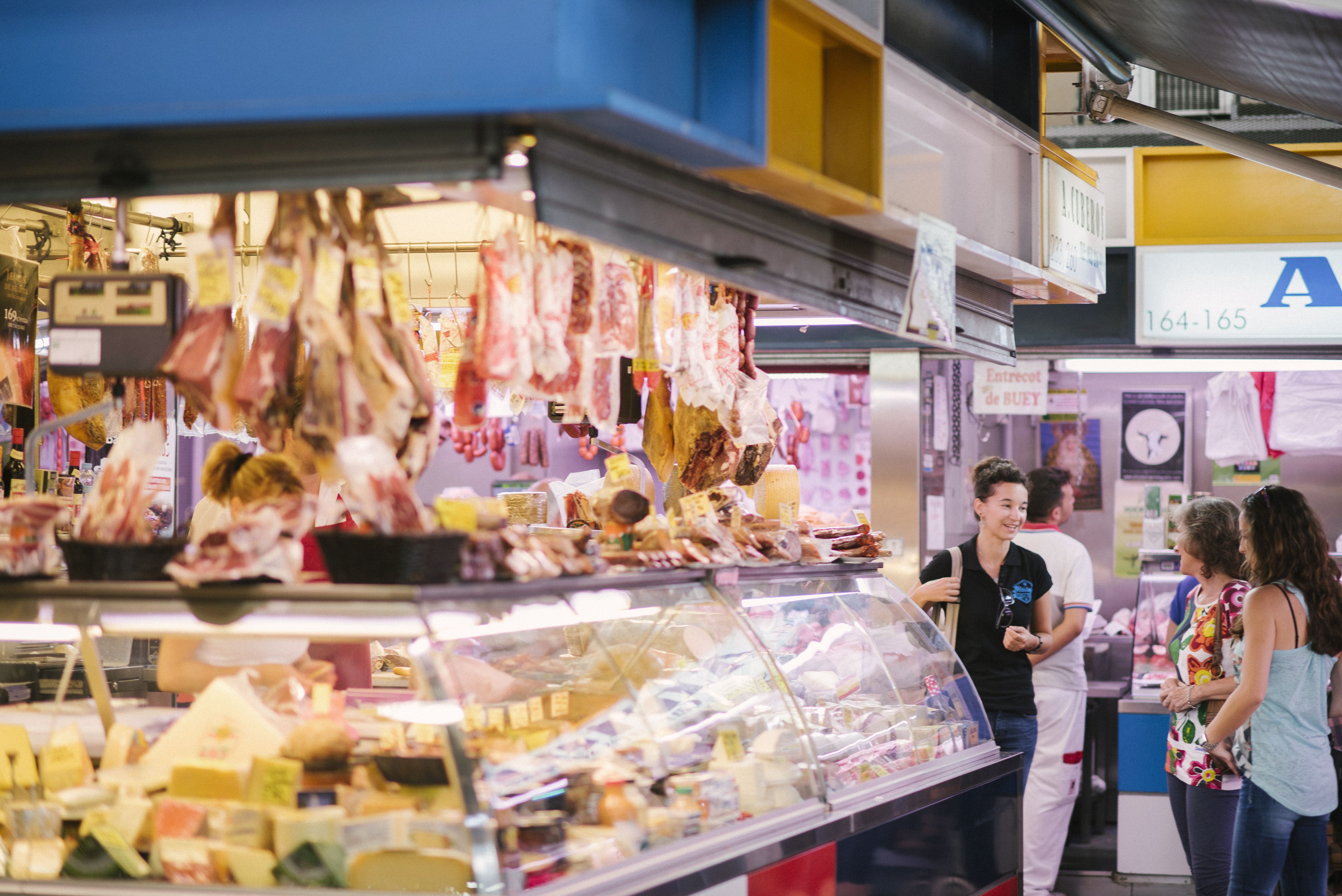 Descubre los encantos de los mercados en Andalucía