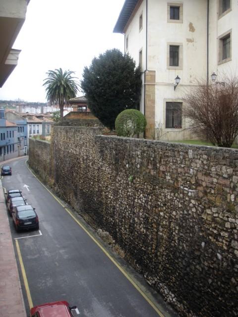 Muralla de Oviedo, por Enma