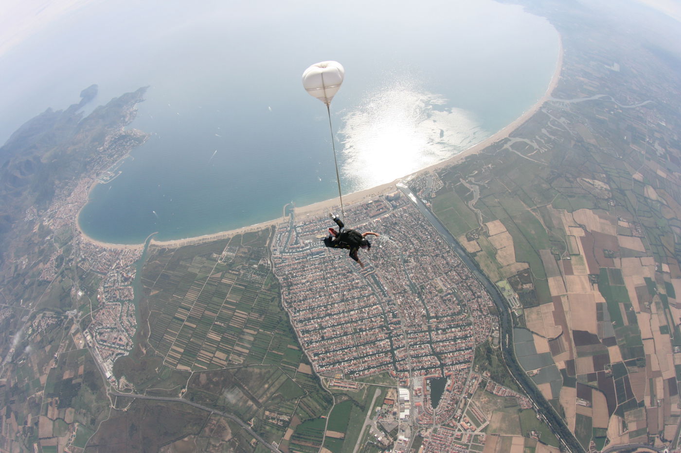 Centro de paracaidismo: SkyDive Empuriabrava, por Ignacio Izquierdo