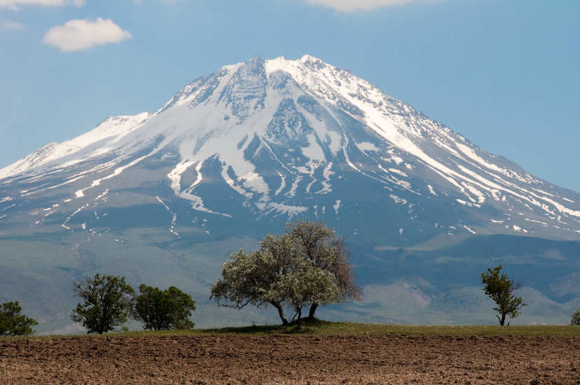 Monte Hasan, por albertoloyo