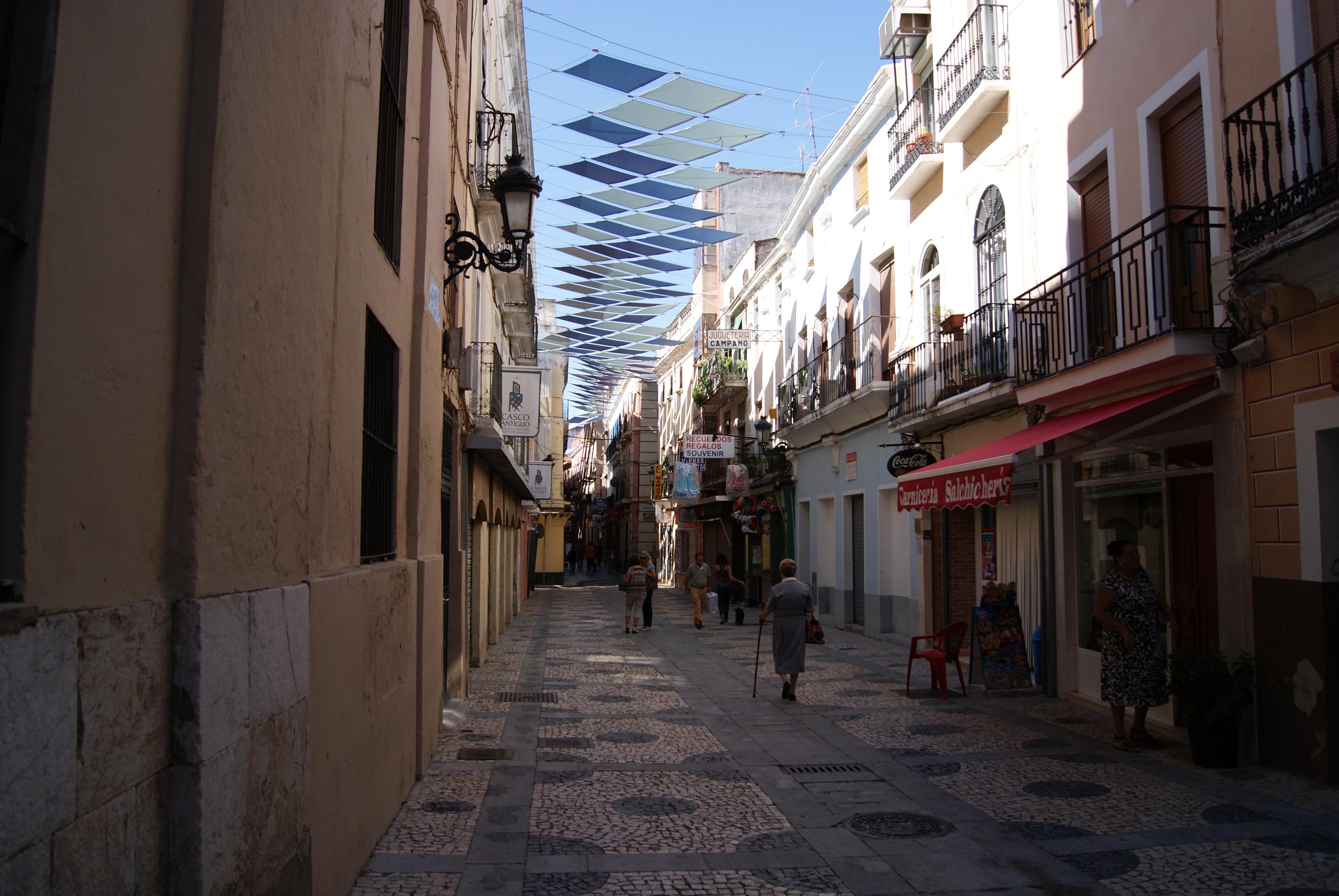 Calles en Badajoz: un recorrido por la historia y el encanto urbano