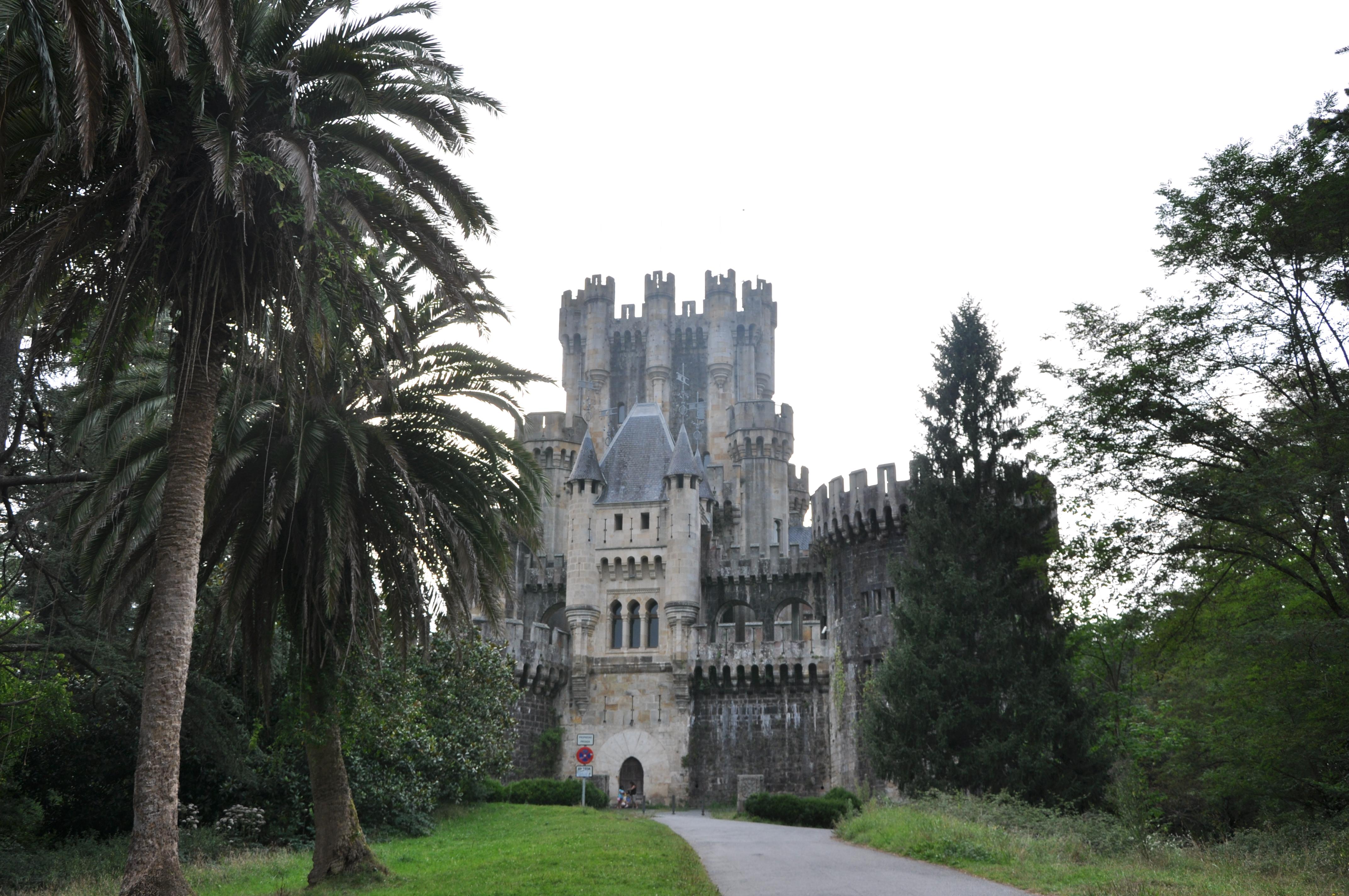 Castillos en Vizcaya, un viaje a la historia fortificada del País Vasco