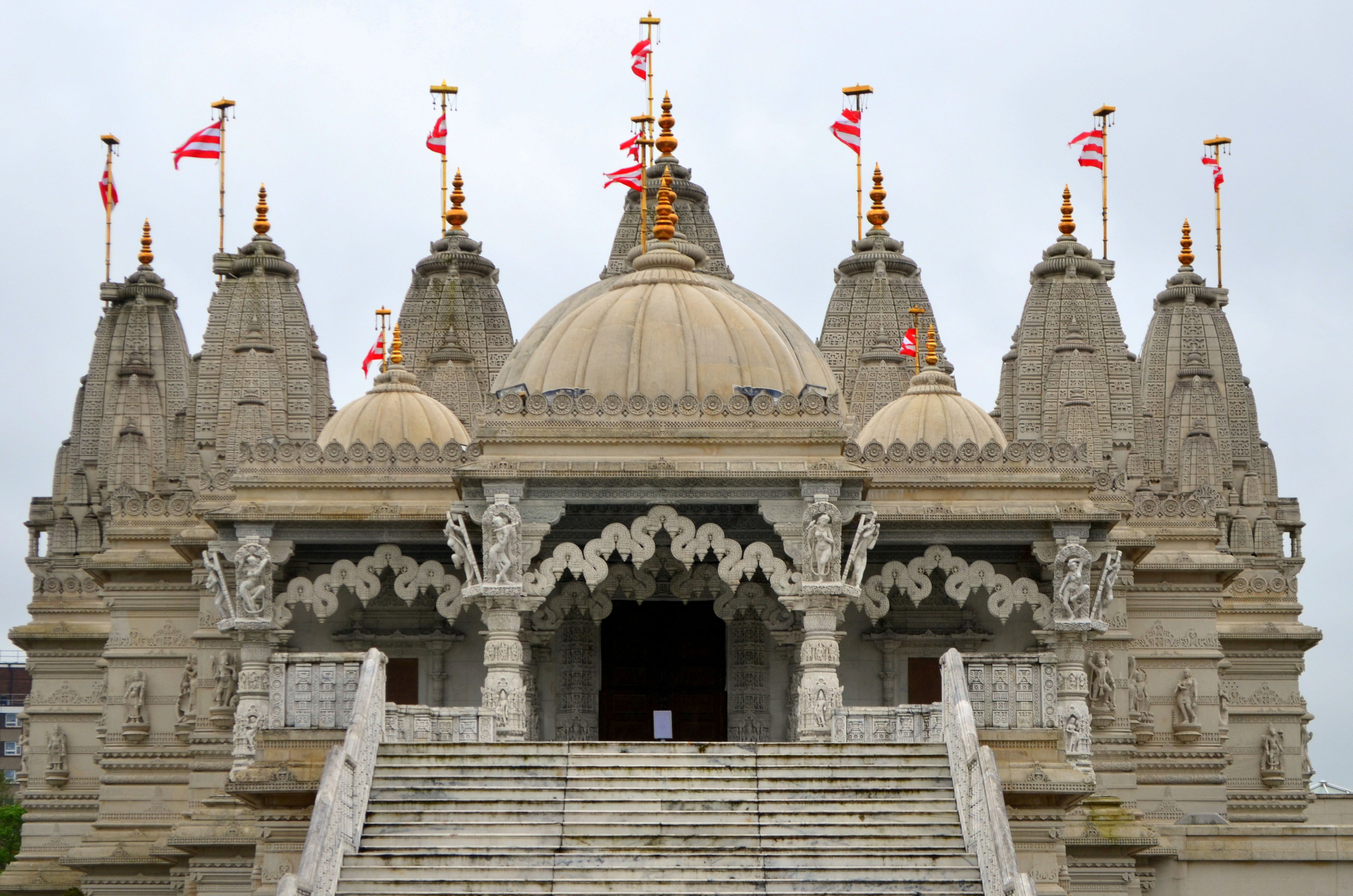 Shri Swaminarayan Hindu Mandir, por Diego León Rico