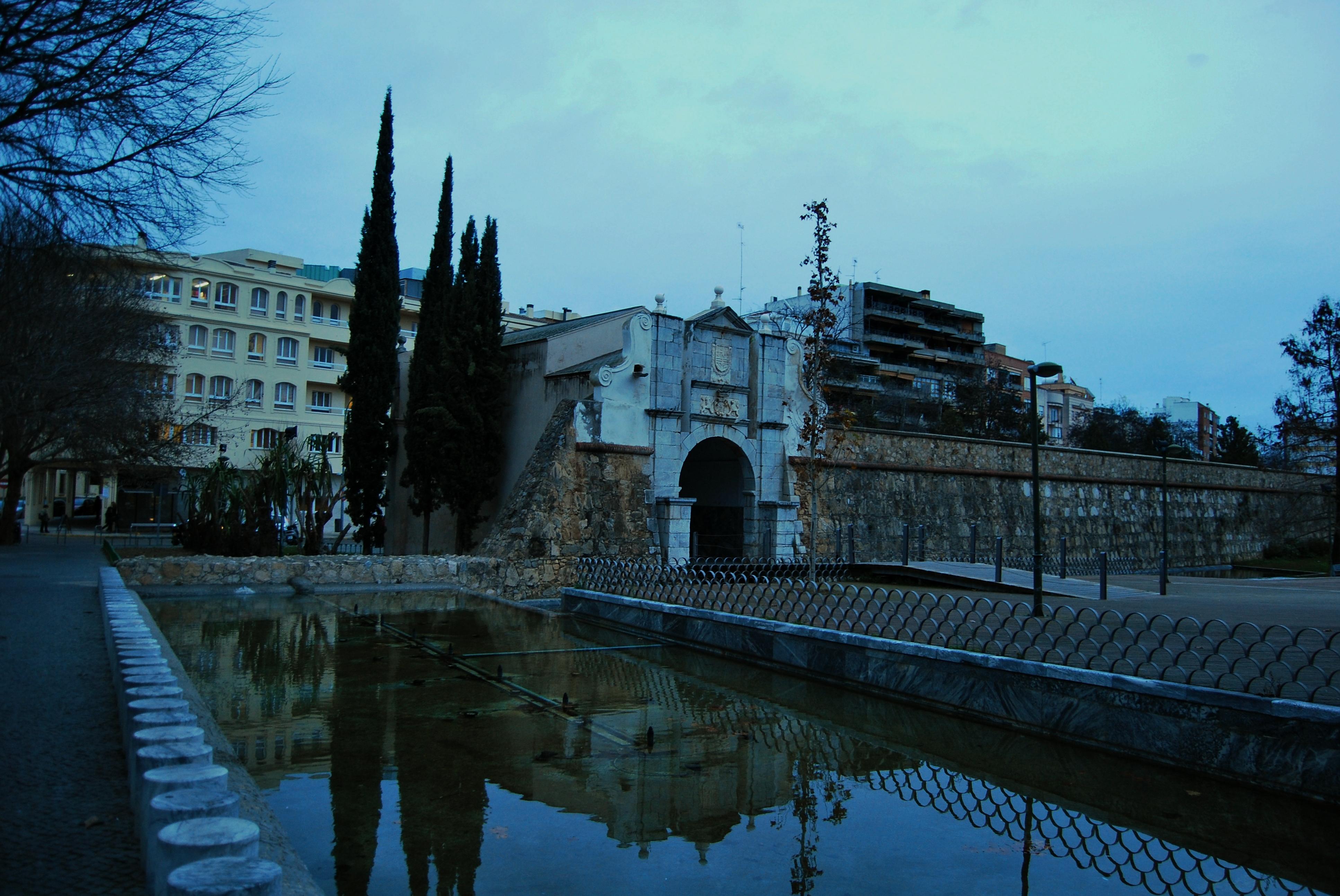 Puerta del Pilar, por juan faustino