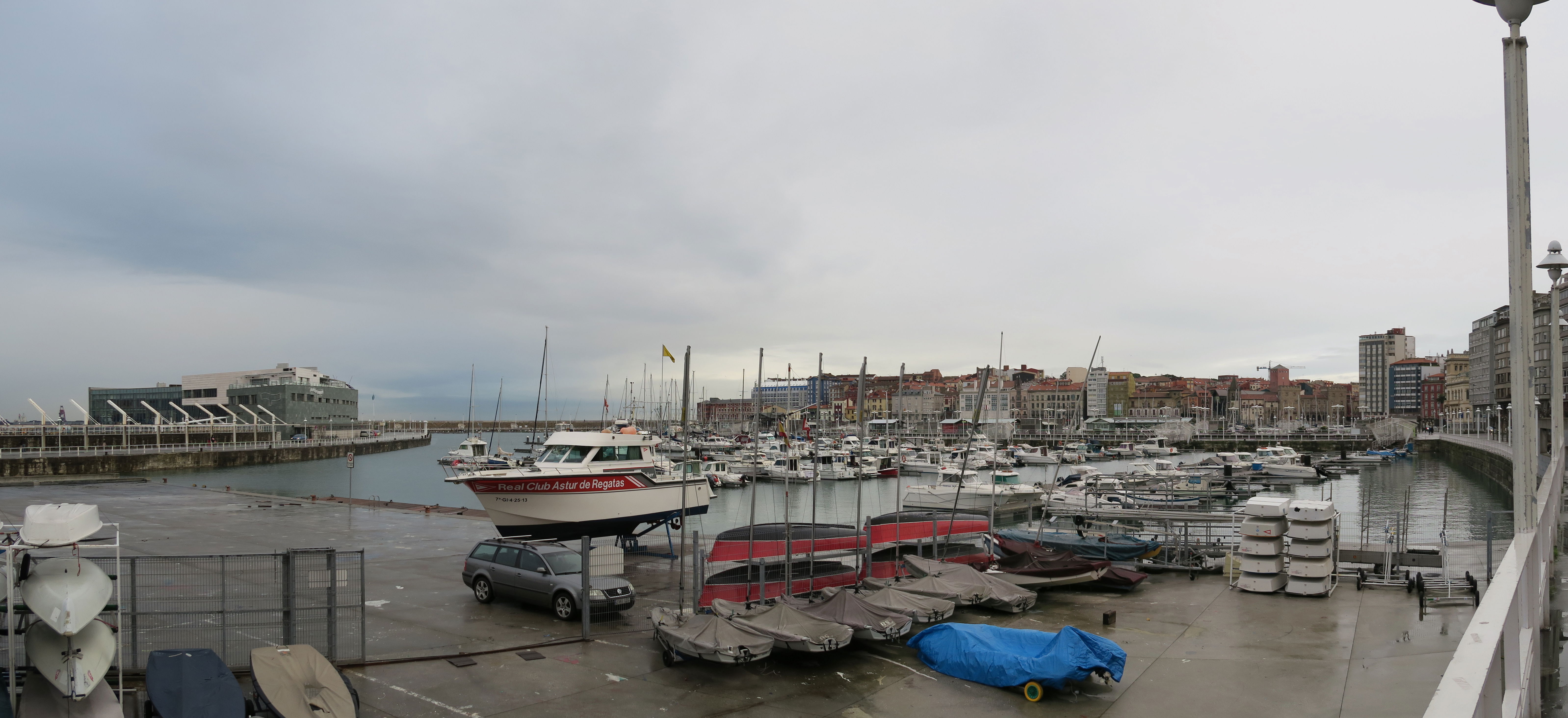 Acantilados en Gijón: un viaje por la costa asturiana llena de belleza