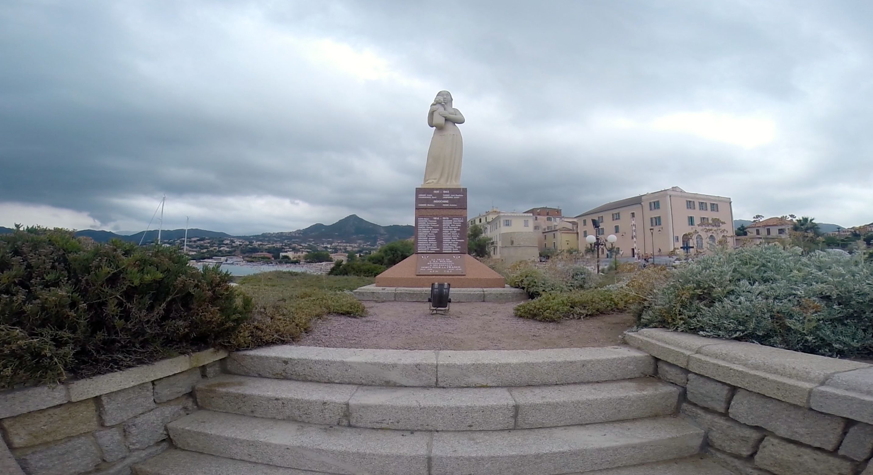 Monumento a los Caídos, por sala2500