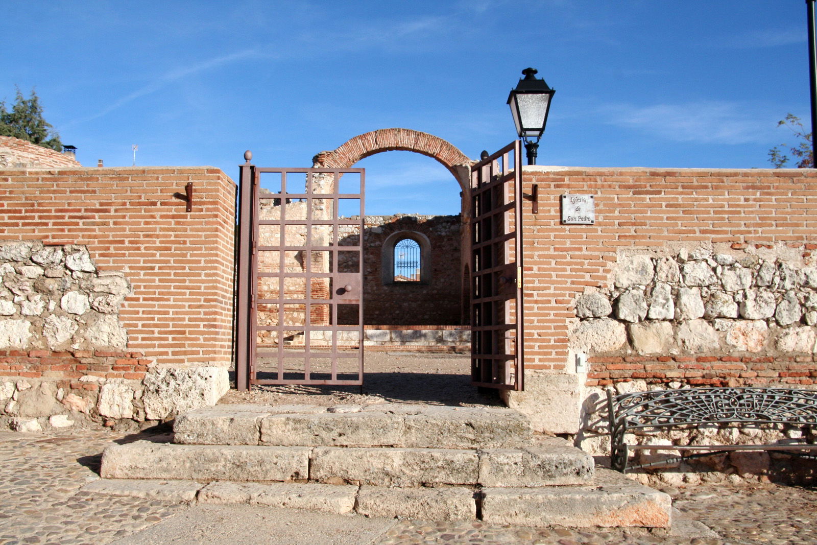 Iglesia De San Pedro, por Sergio