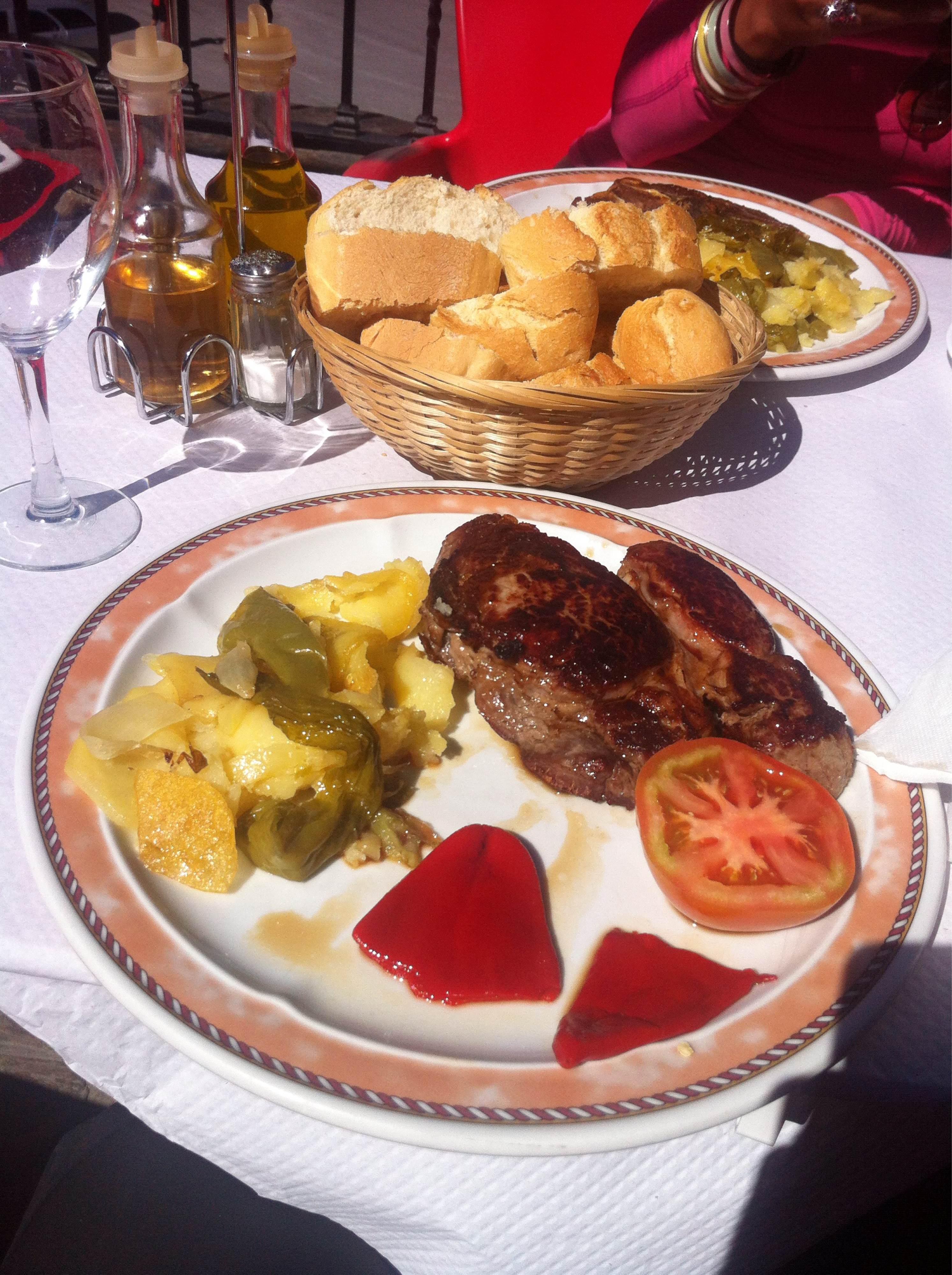 Restaurante González, por Rafael Reyes López