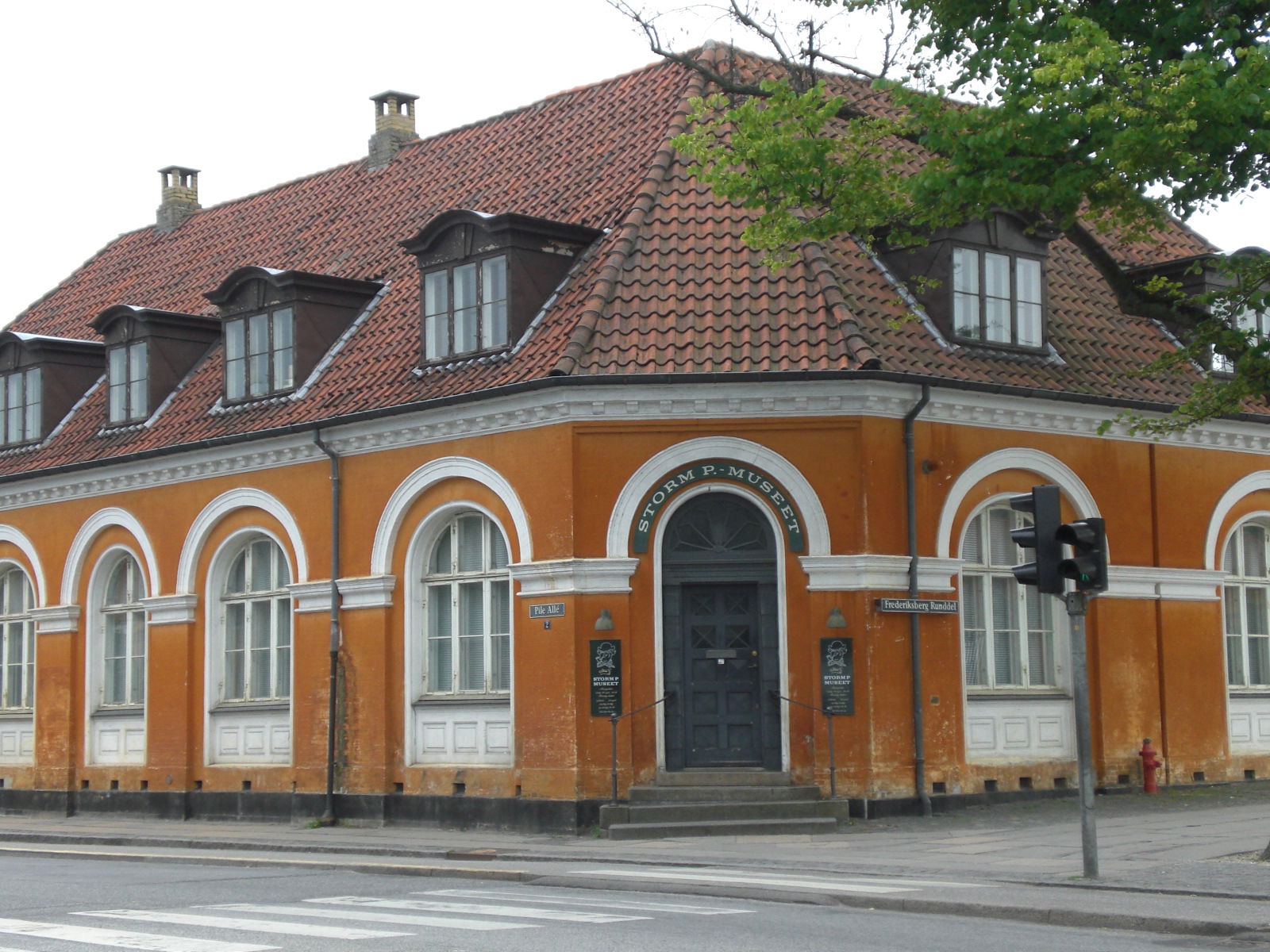 Calles en Copenhague: descubre su encanto y singularidad