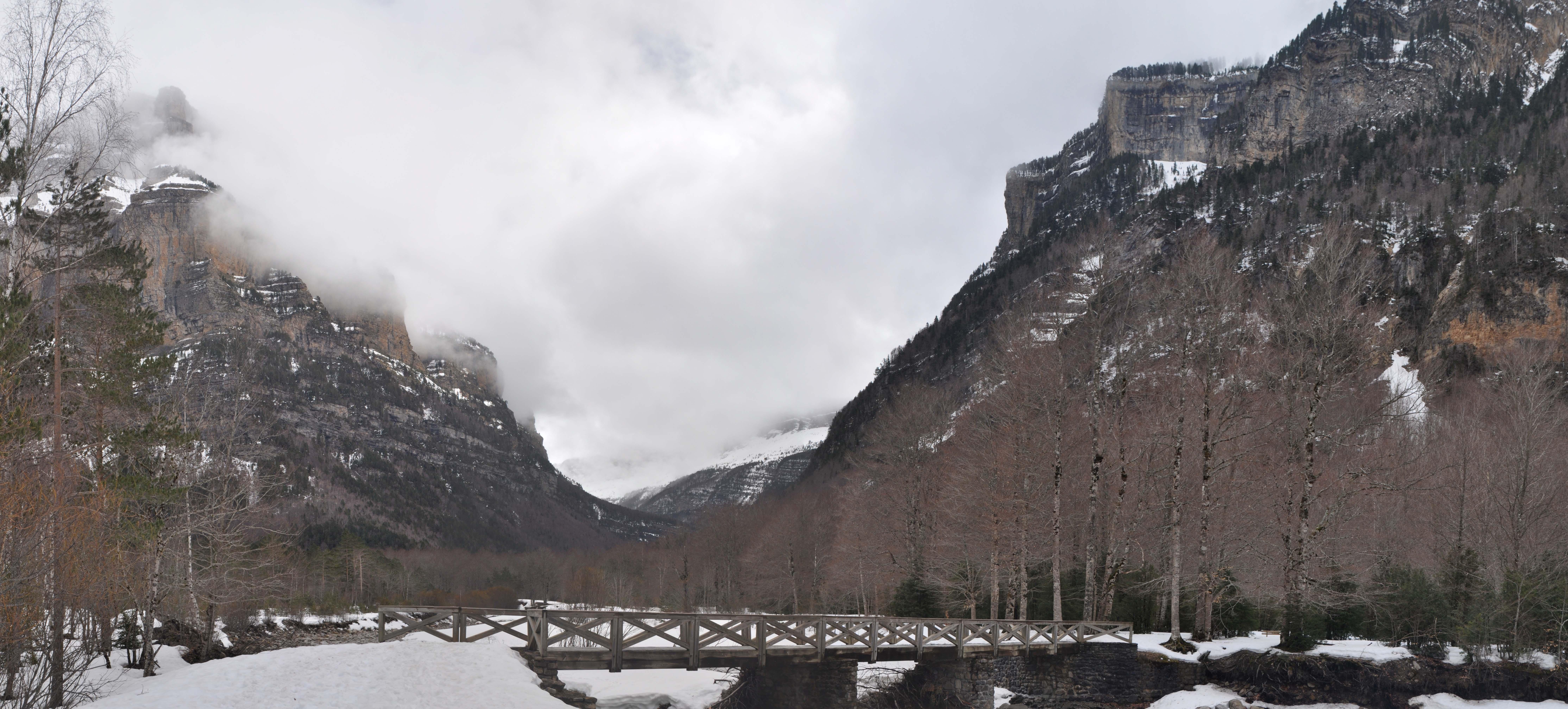 Descubre los tesoros de interés turístico en Huesca y sus alrededores