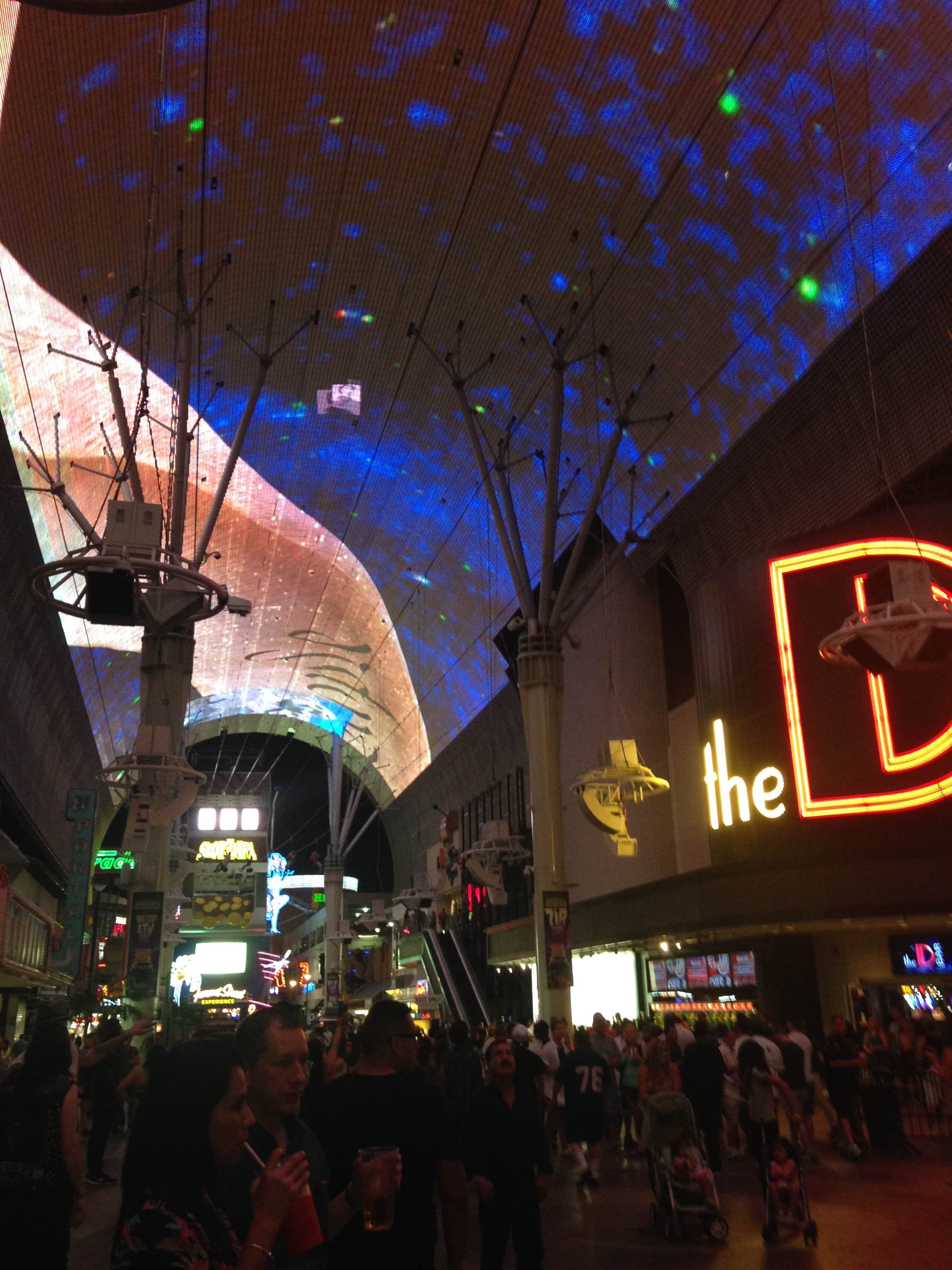 Downtown Las Vegas, por Mariela Paulos Antunes