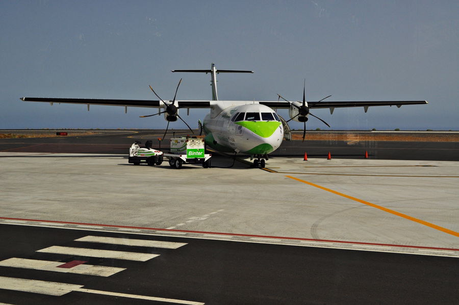 Aeropuerto de la Gomera, por miguel a. cartagena