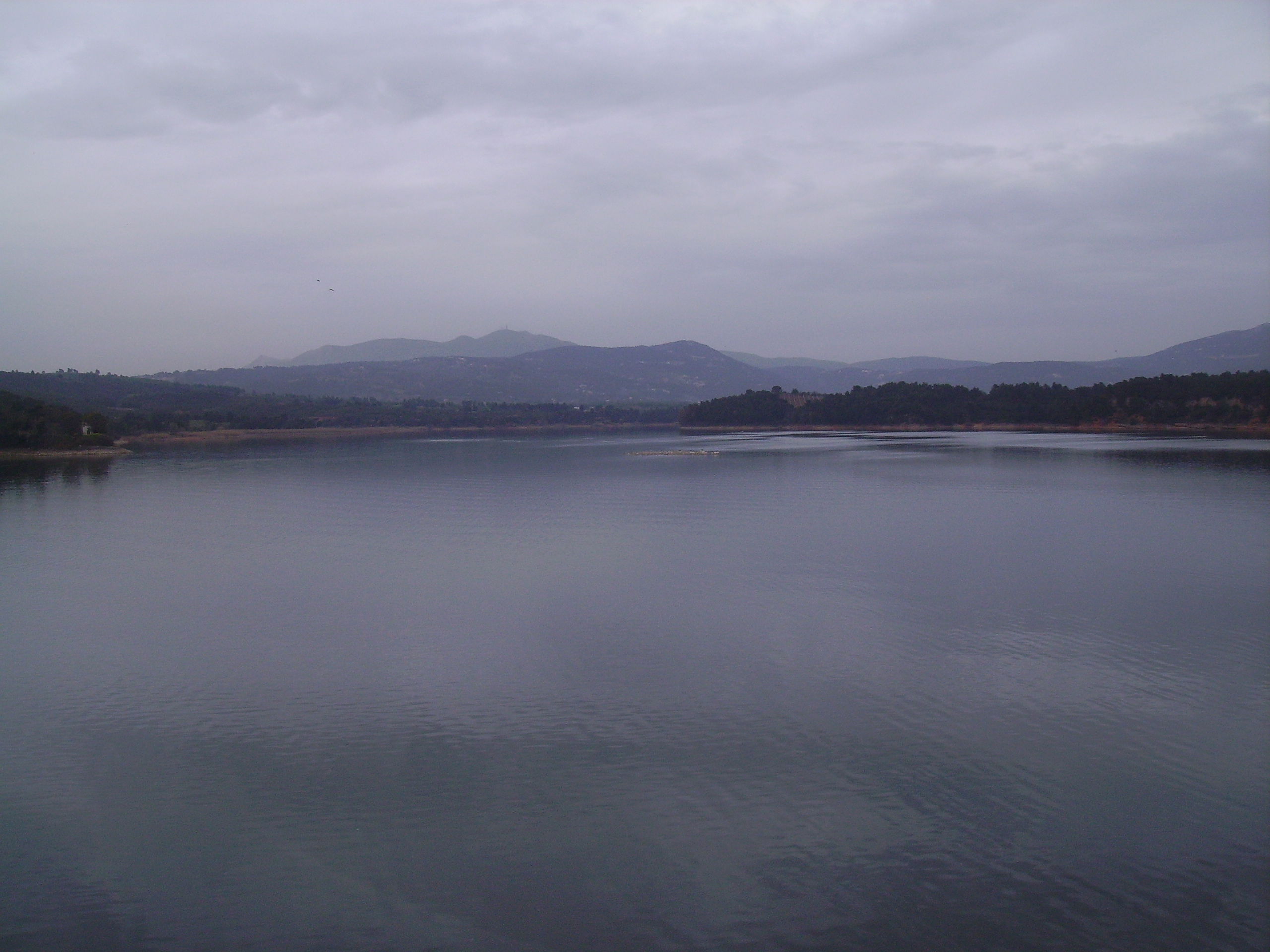 Lago Maratón, por Viagens Lacoste