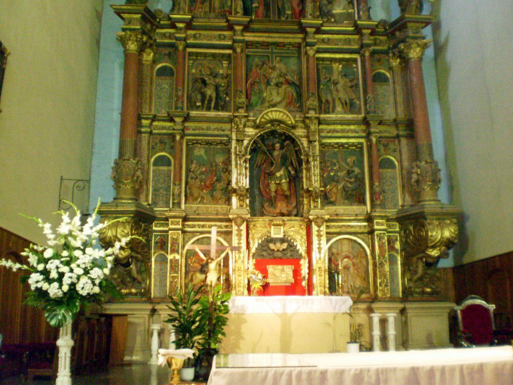 Iglesia de San Miguel Arcángel, por Lala