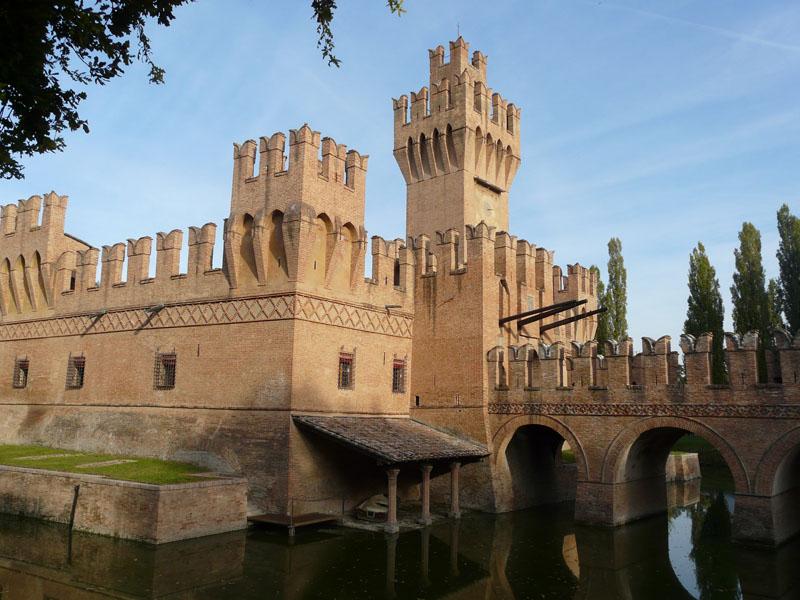 Castillo de los Manzoli, por Marco Guizzardi