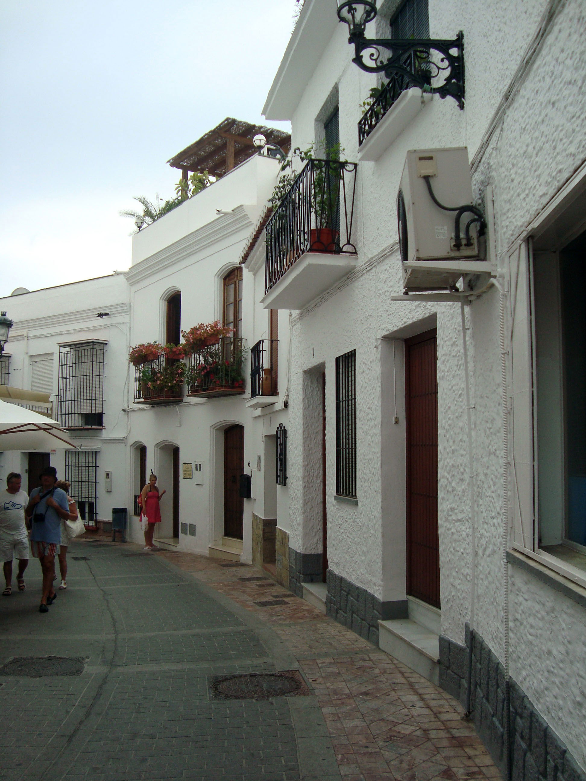 Calles de Nerja: un recorrido por sus rincones con encanto