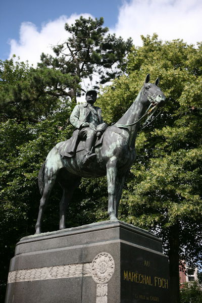 Estatua Maréchal Foch, por François-Xavier Gutton