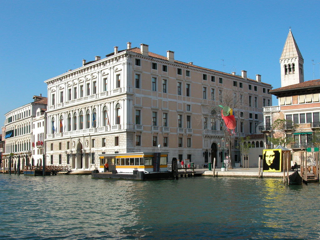 Palazzo Grassi, por Viagens Lacoste
