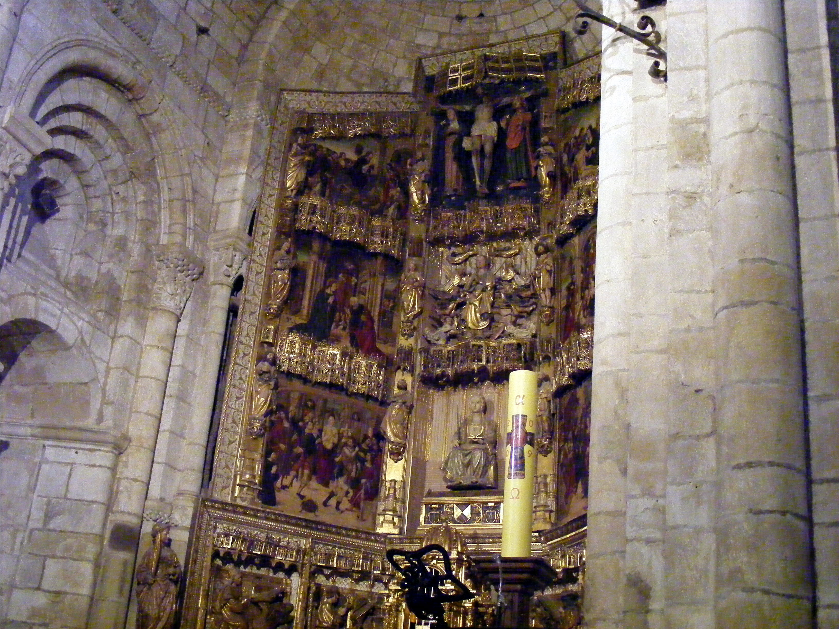 Interior de la iglesia de la Colegiata, por Olga