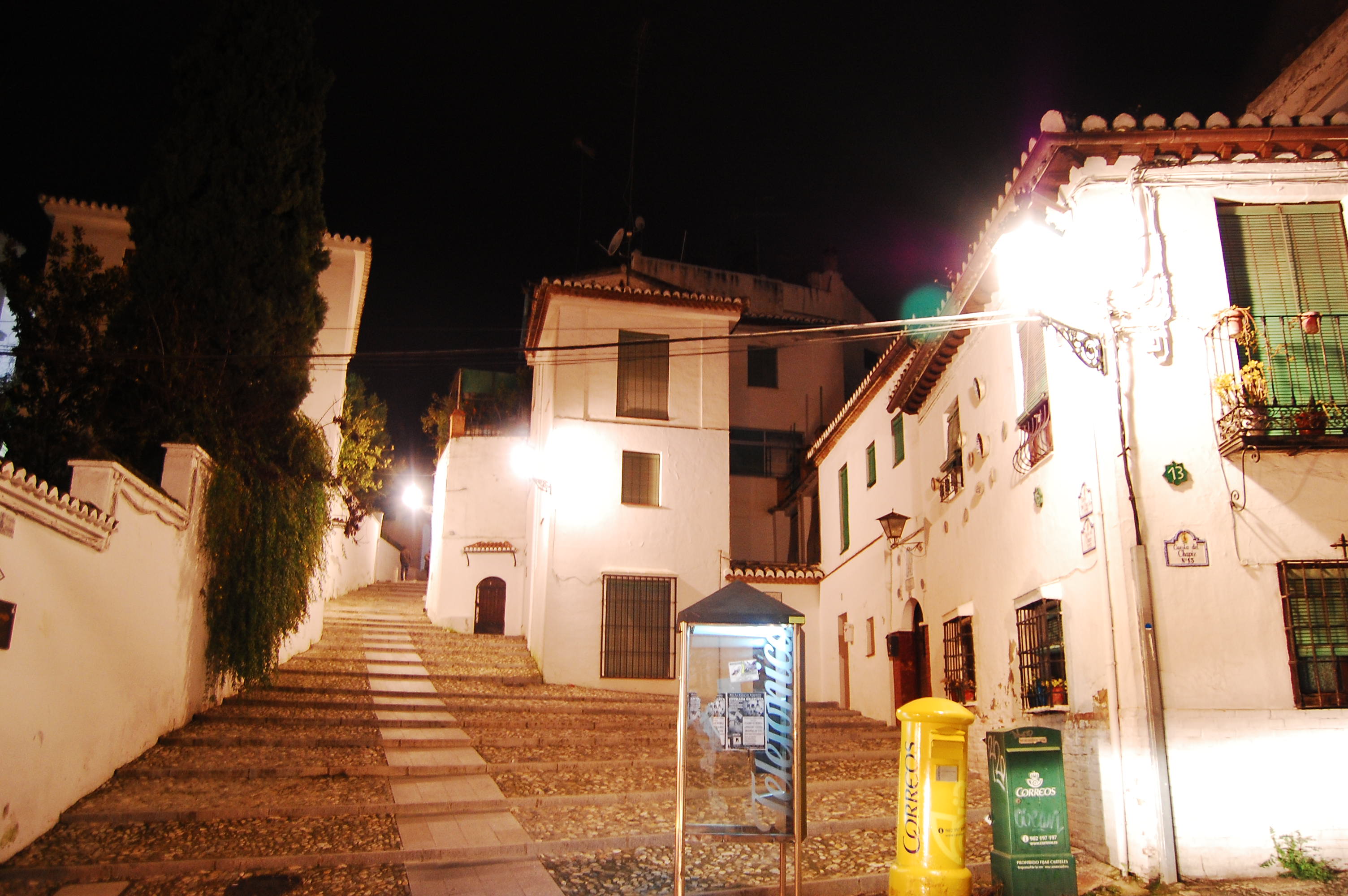 Barrio de Sacromonte, por Maria Ruiz
