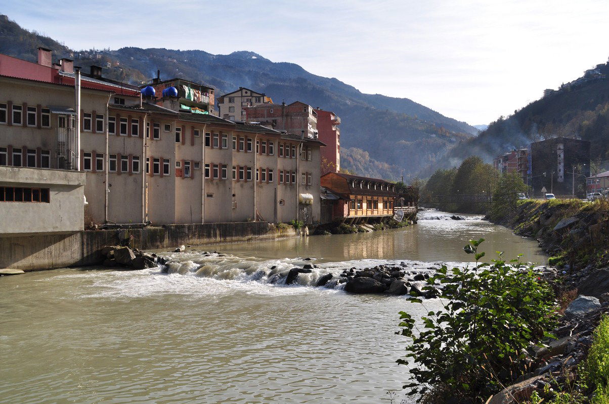 Río de Uzungöl, por Antoine D'Audigier