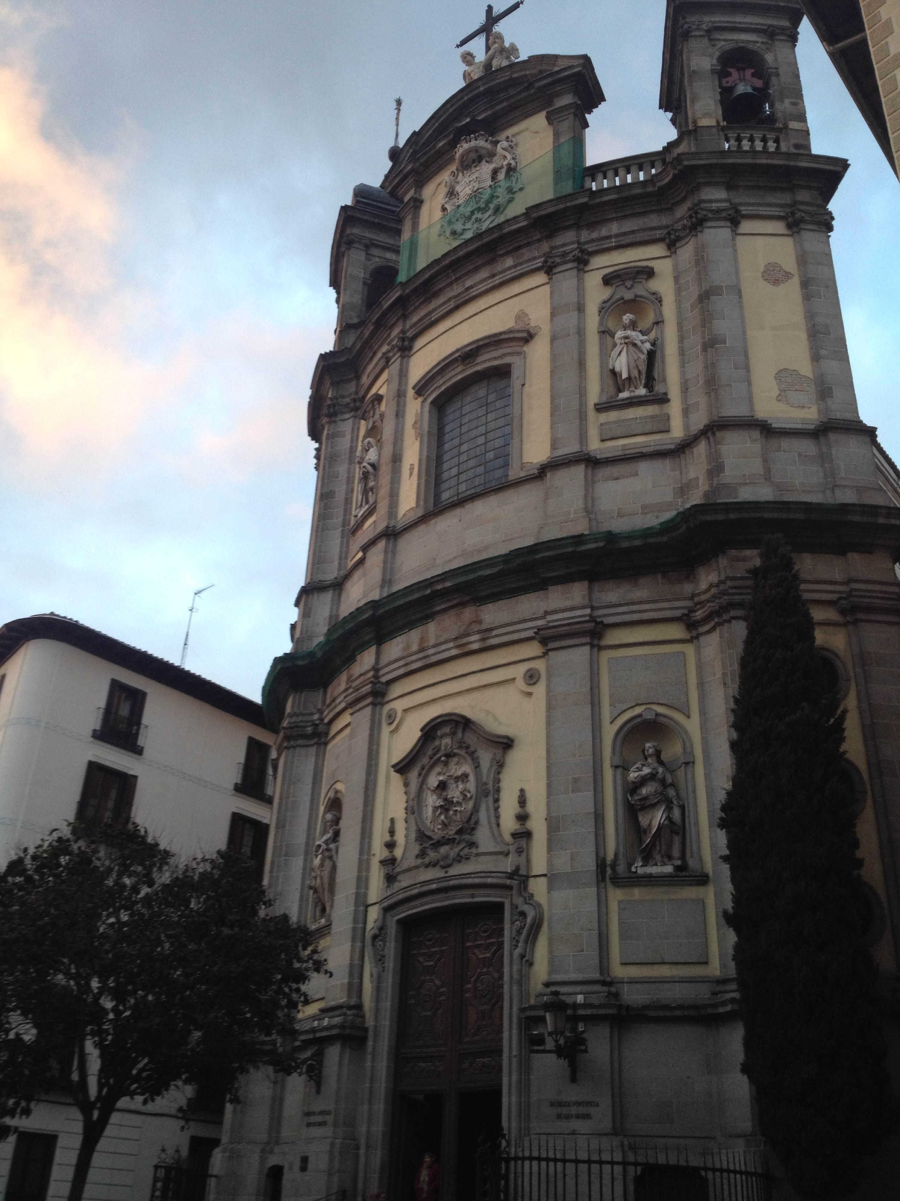 Basílica de San Miguel, por Natalia Perazzo