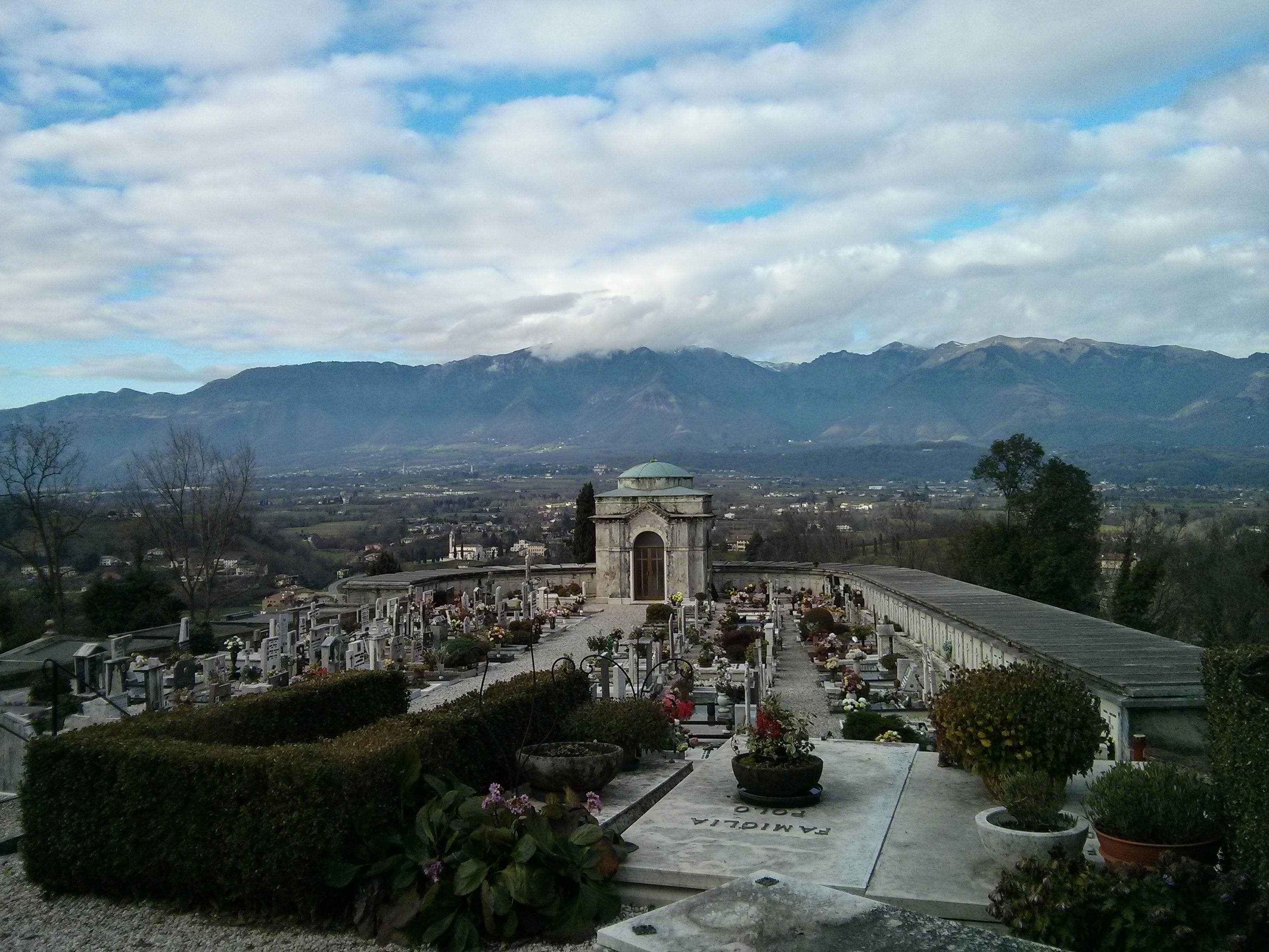 Tombe di Eleonora Duse e Freya Stark a Asolo 1 opinioni e 4 foto