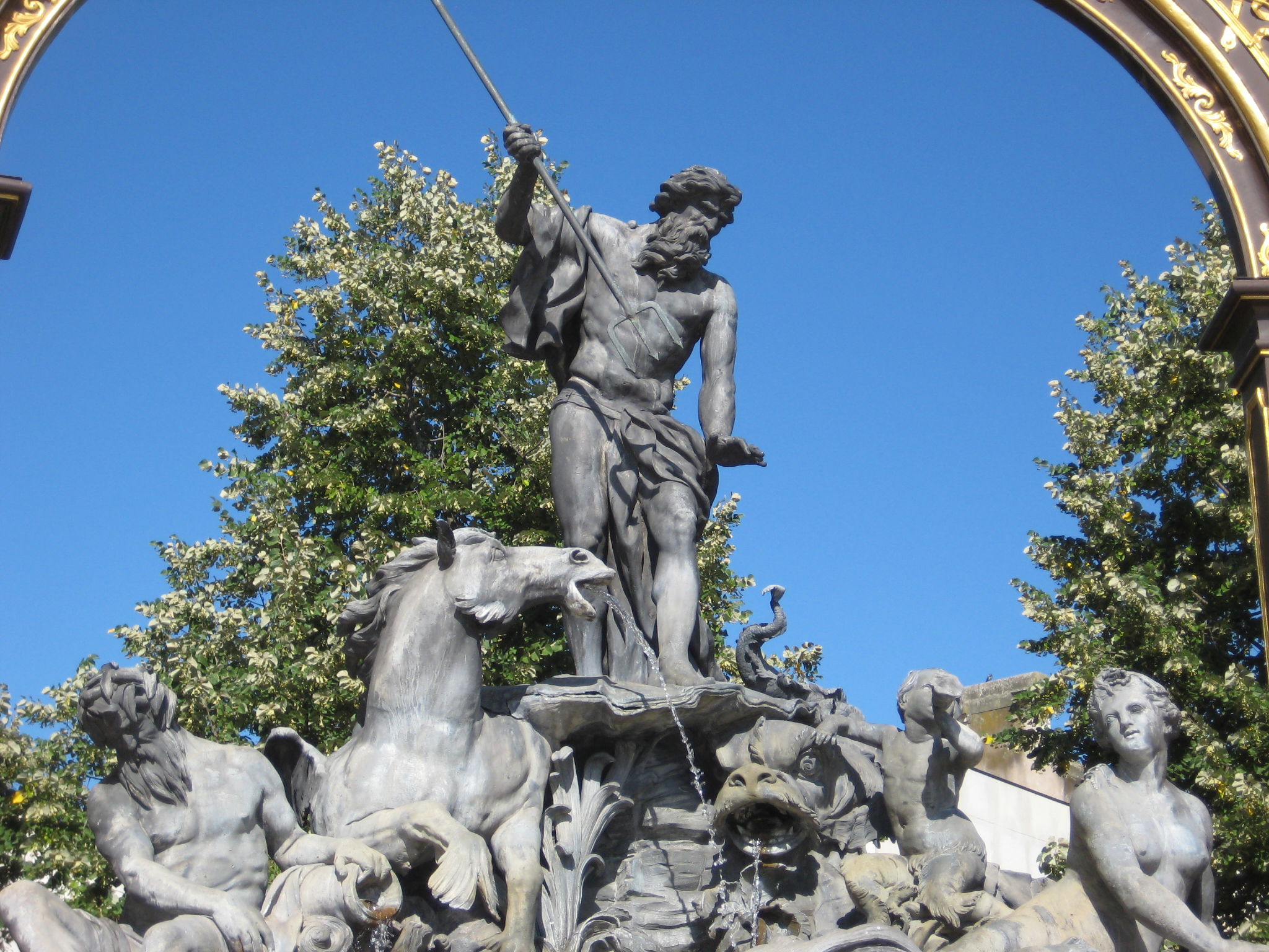 Fuente de Neptuno, por létii