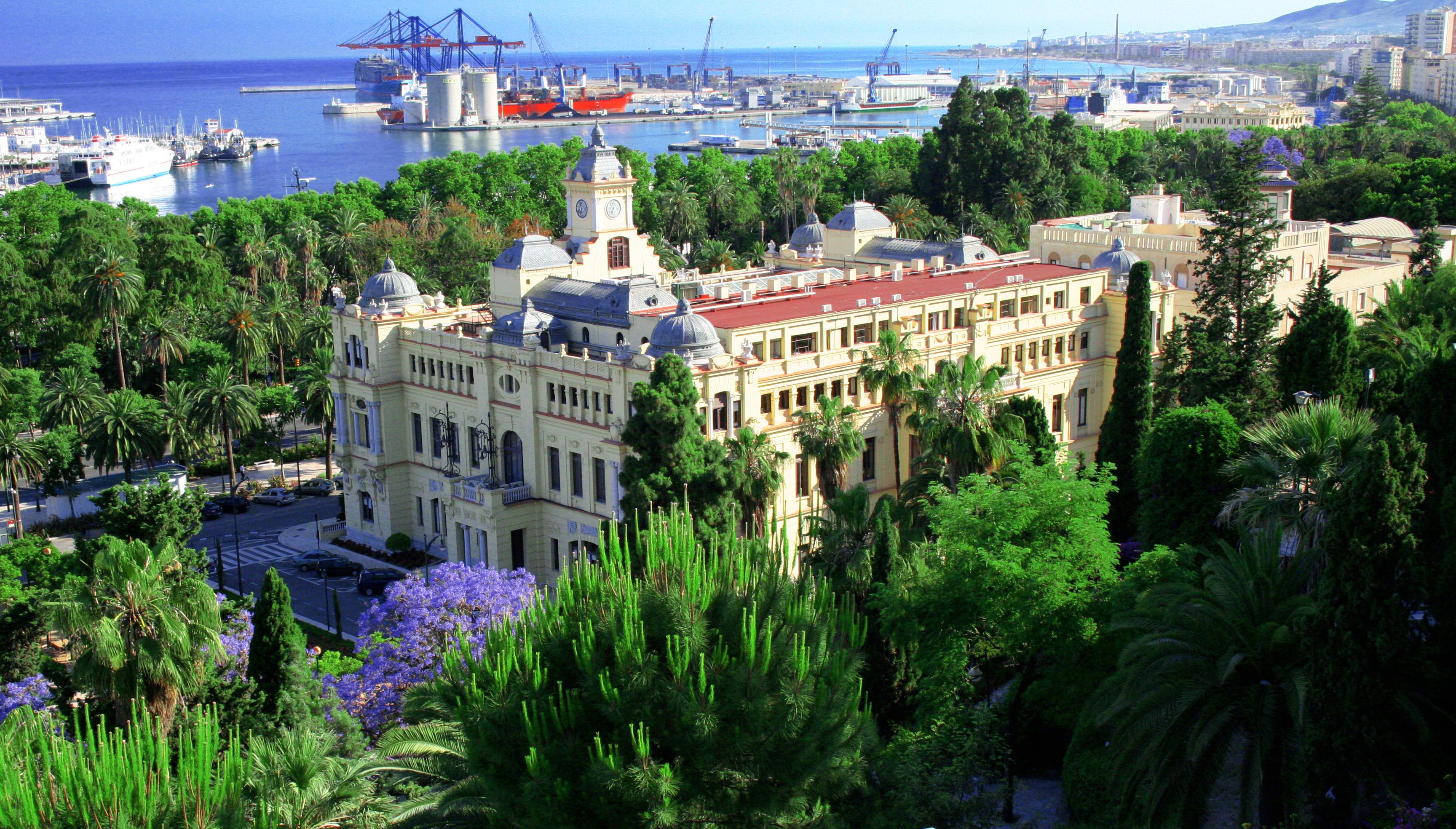 Edificio del Ayuntamiento de Málaga (Casa Consistorial), por Idaira Jiménez Monzón