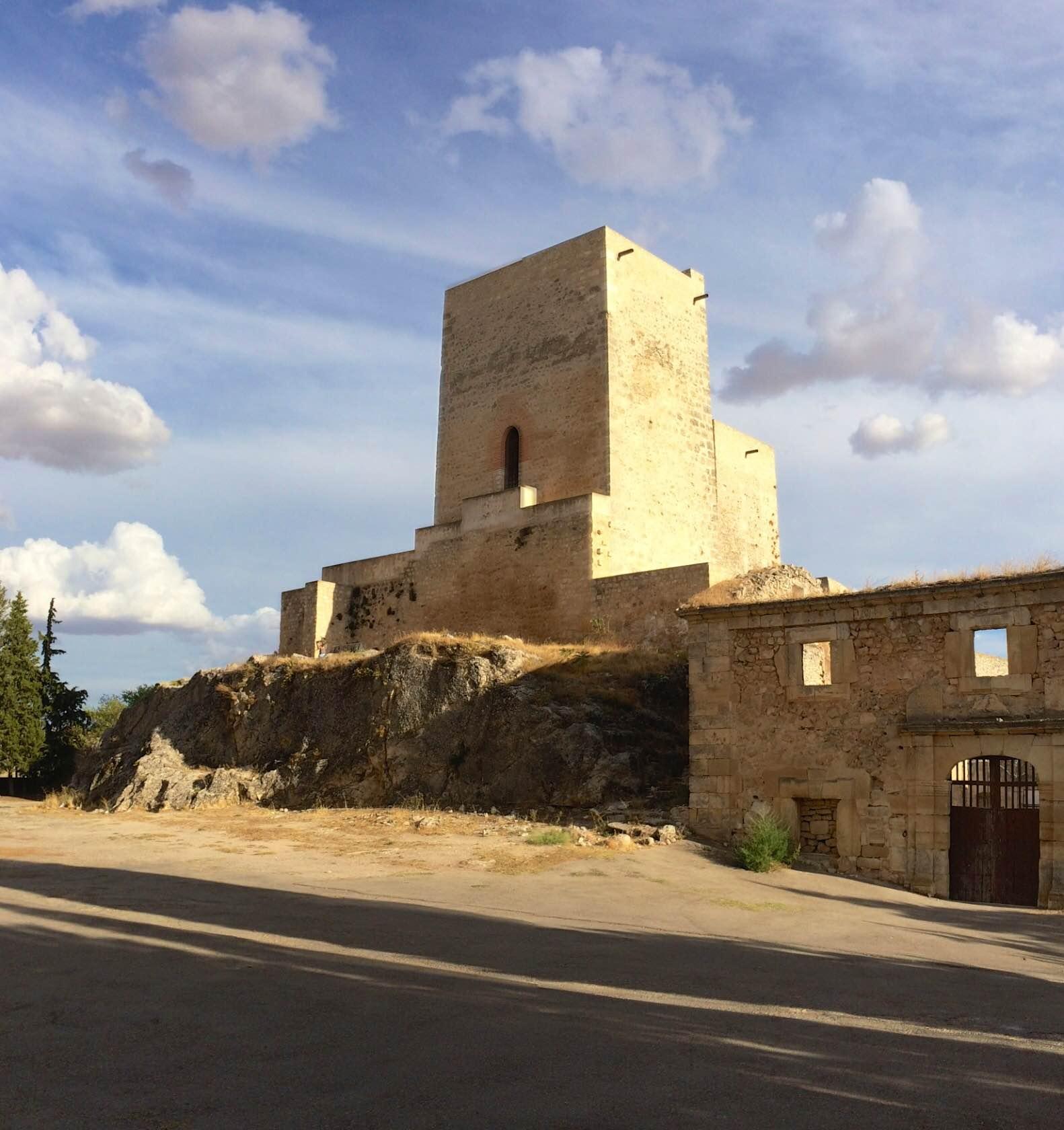 Castillo de Uclés, por angel
