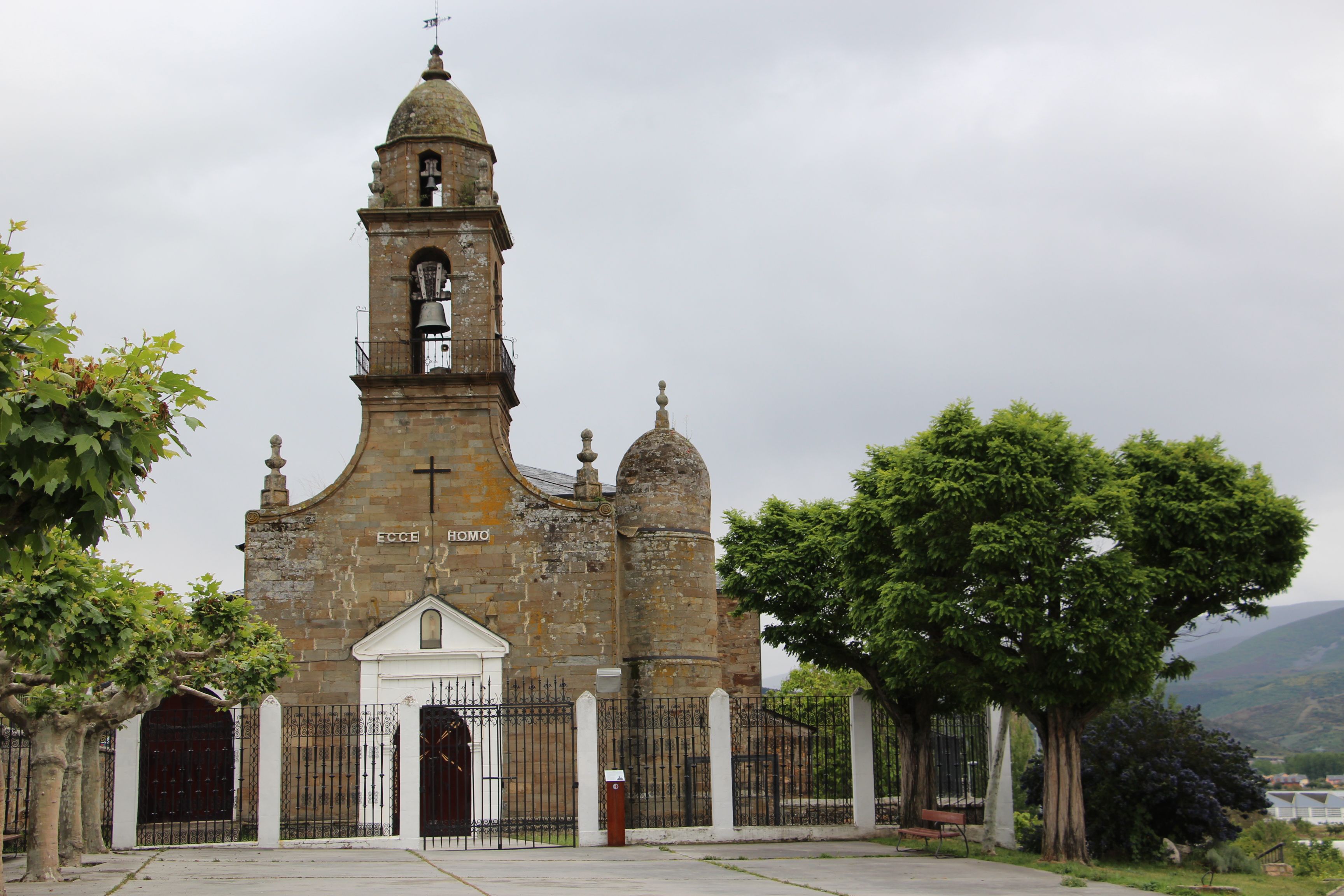 Atracciones en Bembibre: un viaje por su historia y encanto local