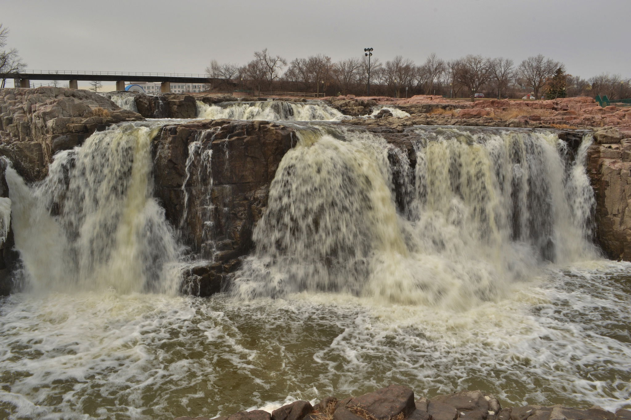 The Falls of the Big Sioux River, por michael finch