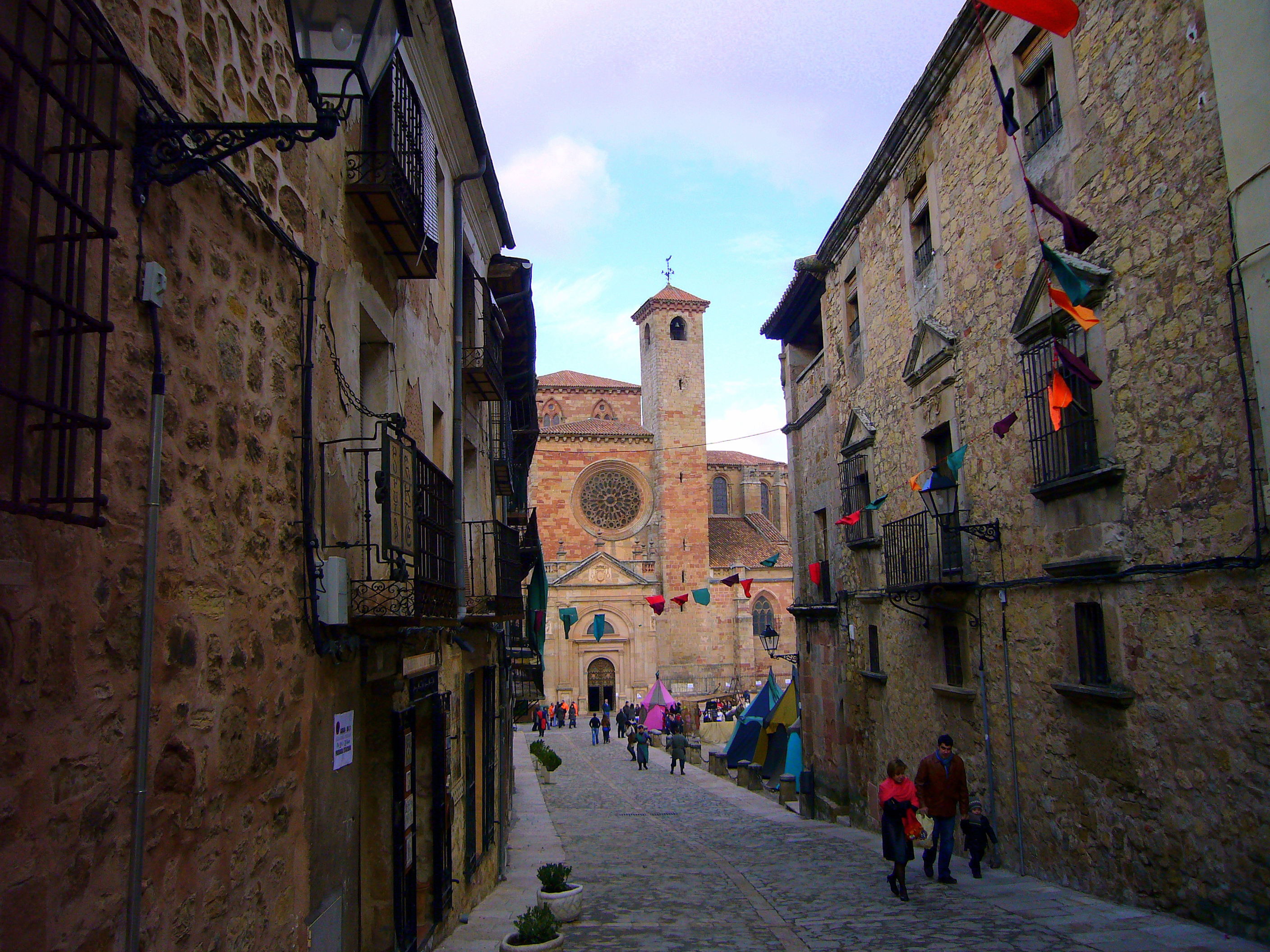 Mercados y fiestas medievales